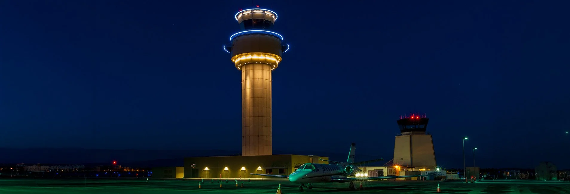 Palm Springs International Airport, Air Traffic Control Tower and Base Building