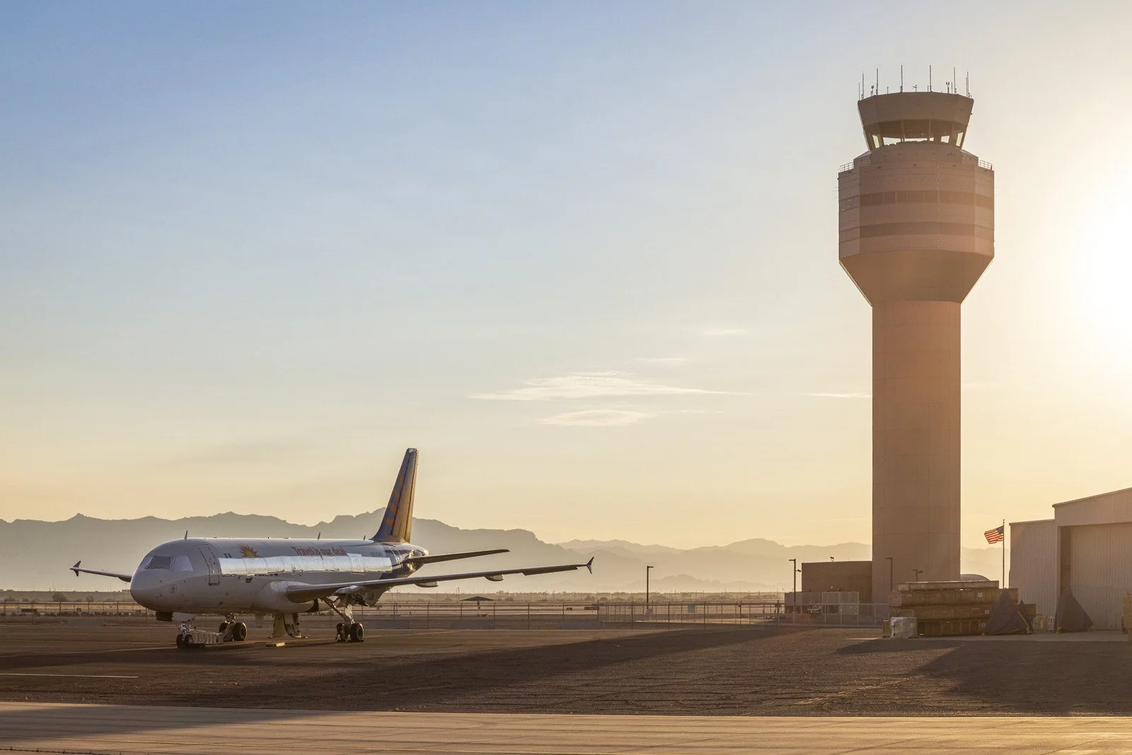 Phoenix-Mesa Gateway                    Airport Control Tower