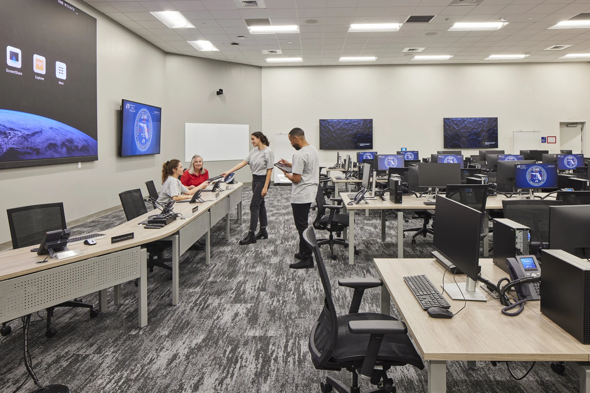 201_20011_000_Maimi-Dade College_School_of_Justice_cropped_2500x1667.jpg