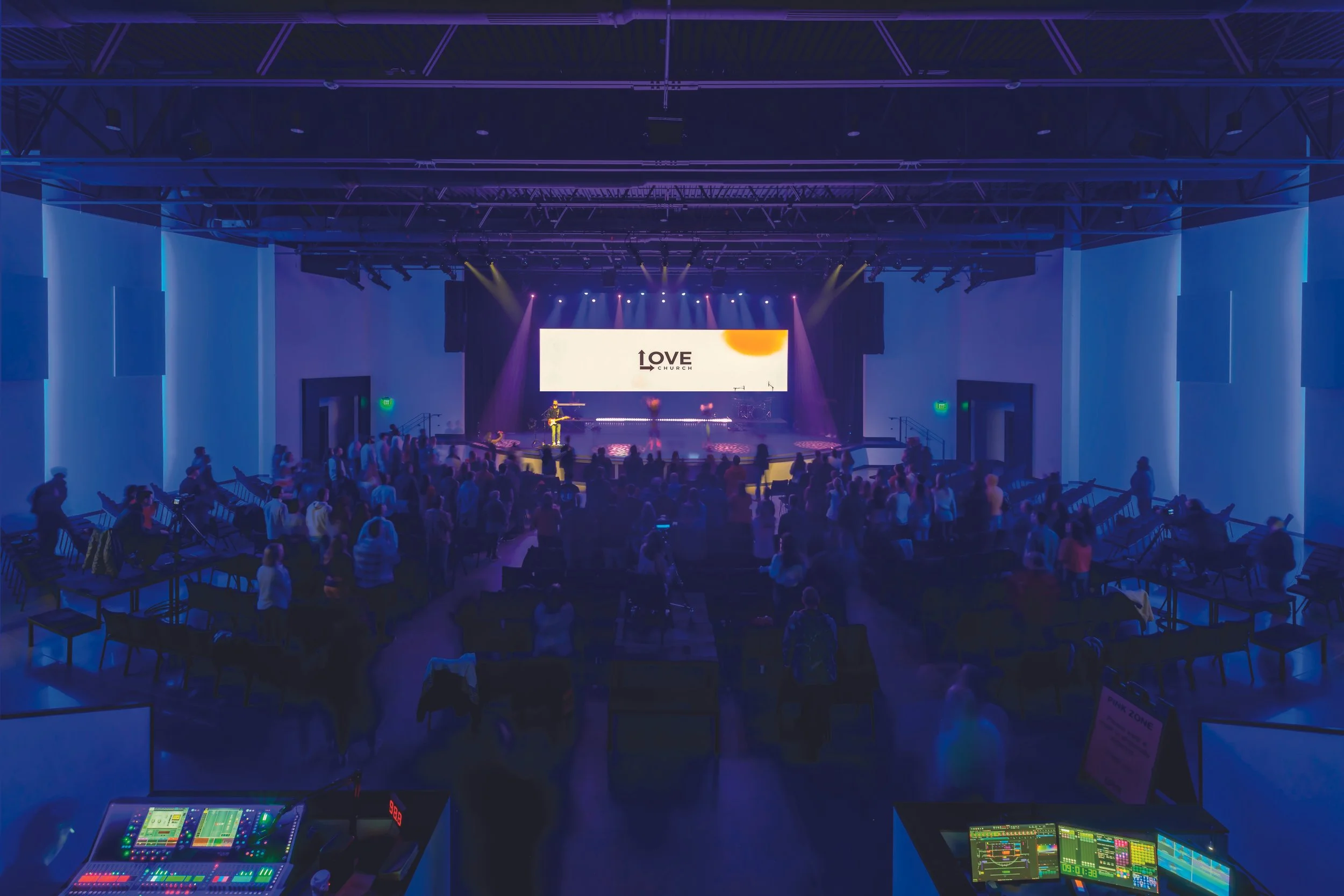 002_10182_000_LOVE_Church_N128_press.jpg