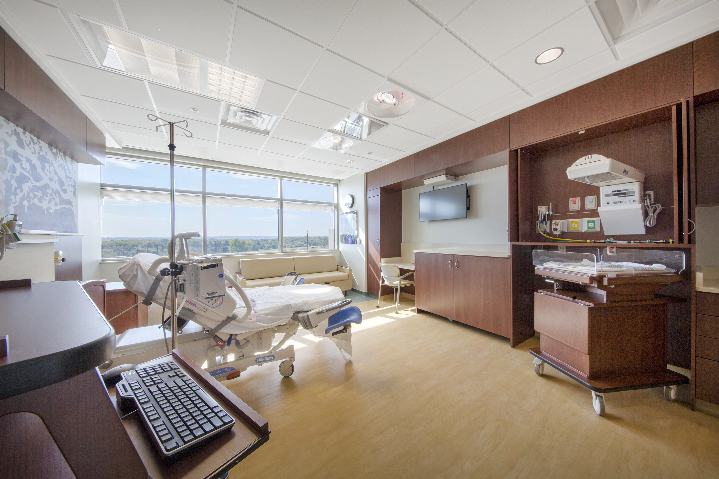 Harnessing the simplicity of a table lamp to increase patient comfort in inpatient spaces