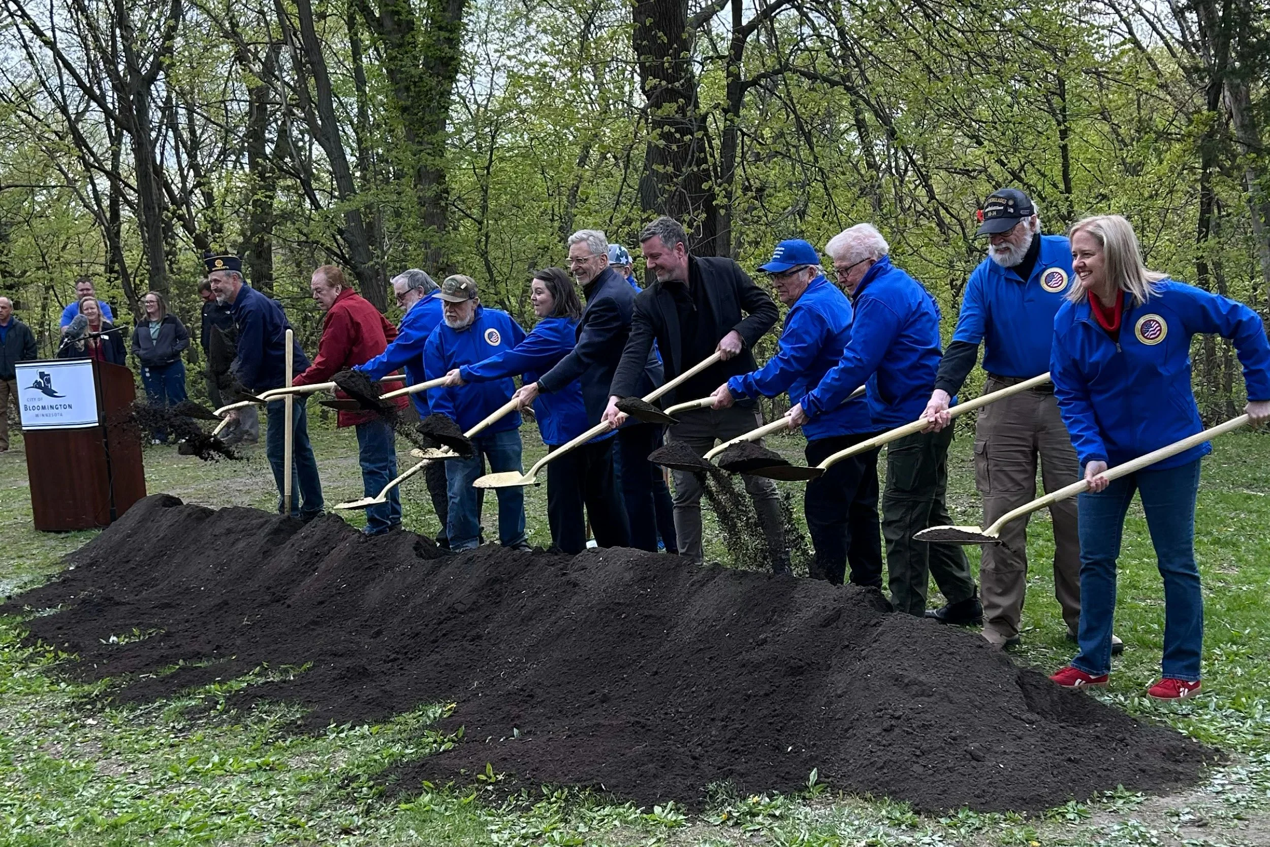 Bloomington Veterans Memorial breaks ground&nbsp;