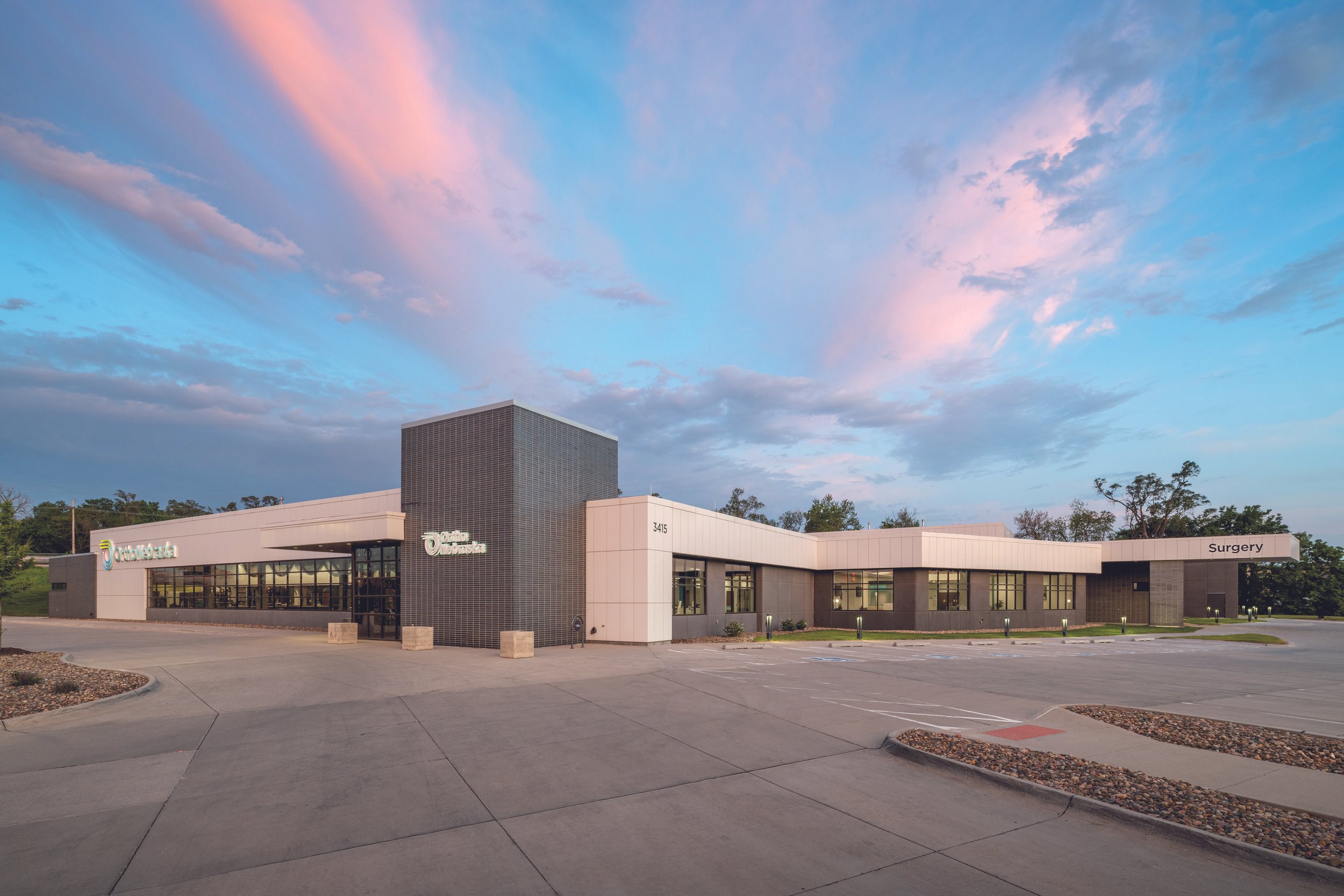OrthoNebraska Elkhorn Clinic &amp; ASC