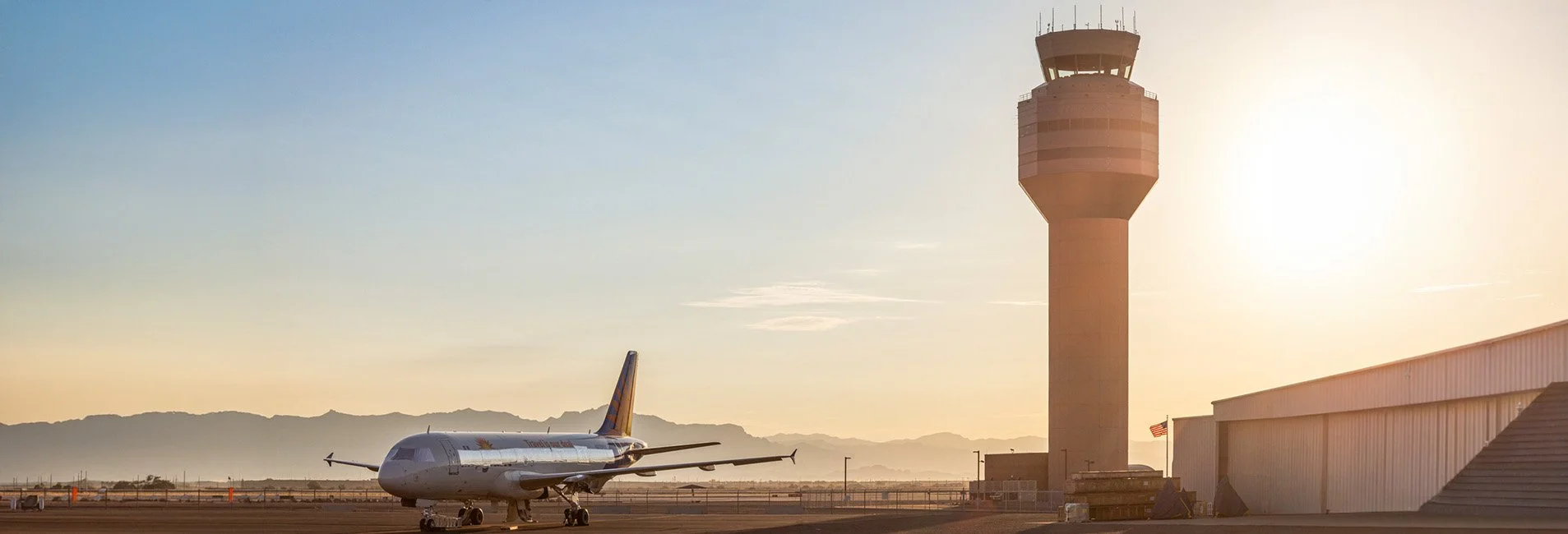 Phoenix-Mesa Gateway                    Airport Control Tower