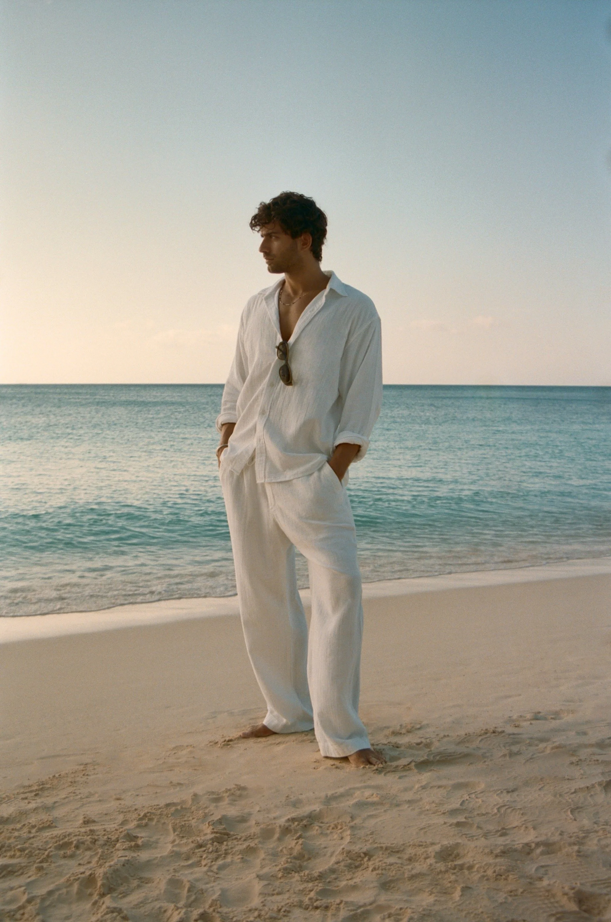 ANF_SUMMER1_2024_CAMPAIGN_MATCHING_SETS_MENS_D1_LOOK3_FILM_45421-9-030.jpeg