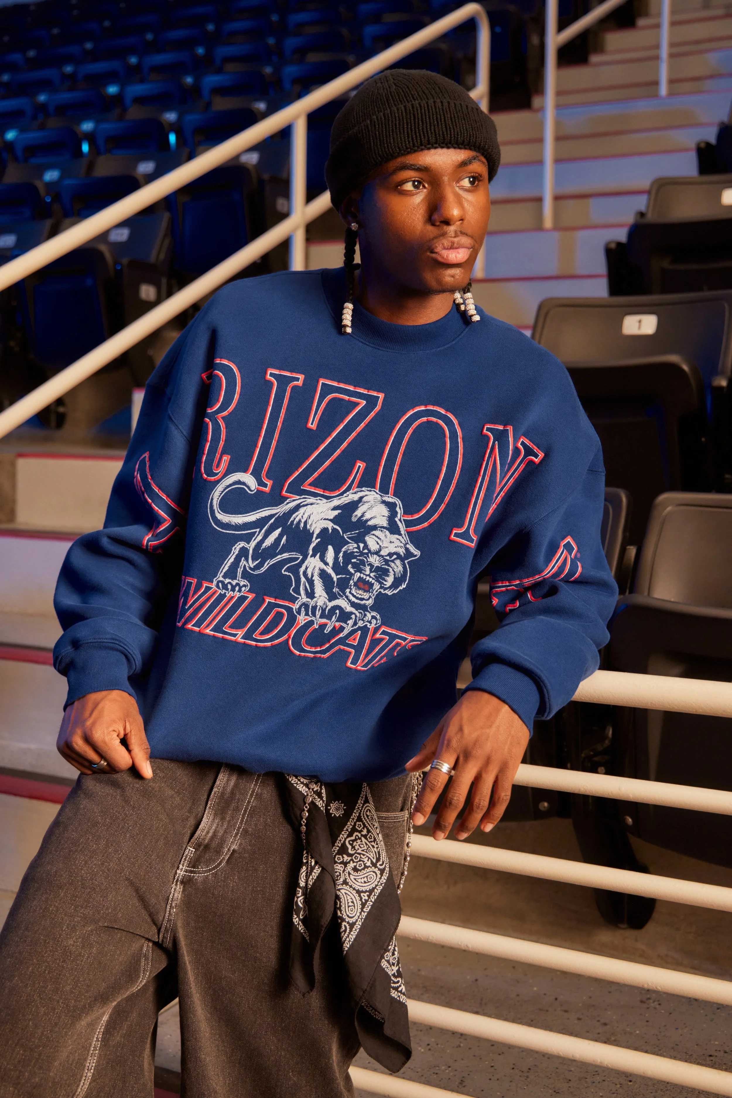HOLLISTER_2025_SPR2_EDITORIAL_COLLEGIATE_MENS_D2_LOOK3_7152.jpeg