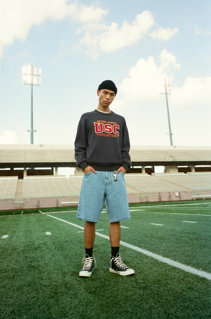 HOLLISTER_2024_FALL_2_GRAPHICS_NA_GAME_DAY_PREVIEW_MENS_D1_LOOK1_FILM_16870005-1280x1280.jpeg