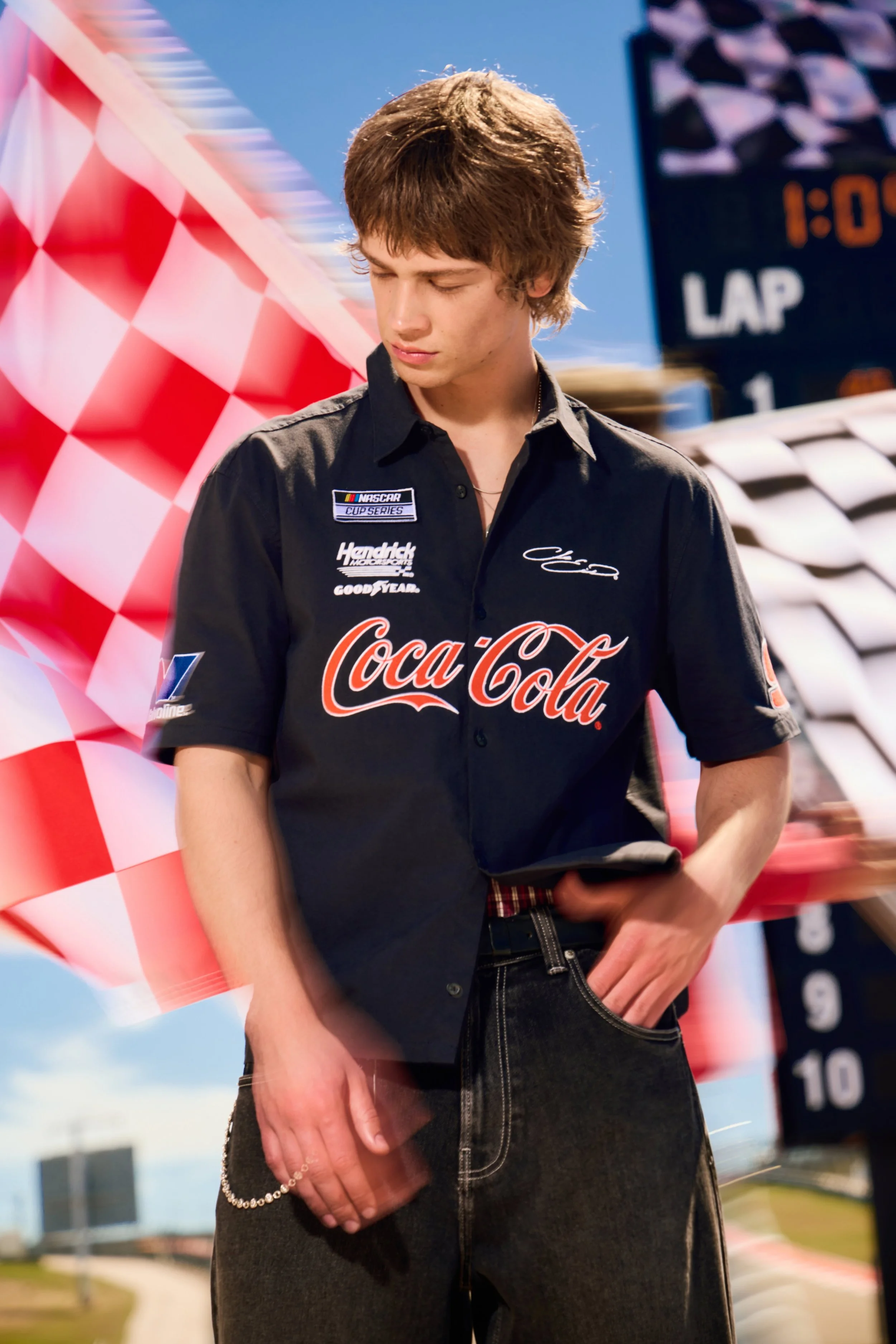 HOLLISTER_2025_SUM2_EDITORIAL_GRAPHICS_SHOP_REFRESH_MENS_D1_LOOK1_2235.jpeg