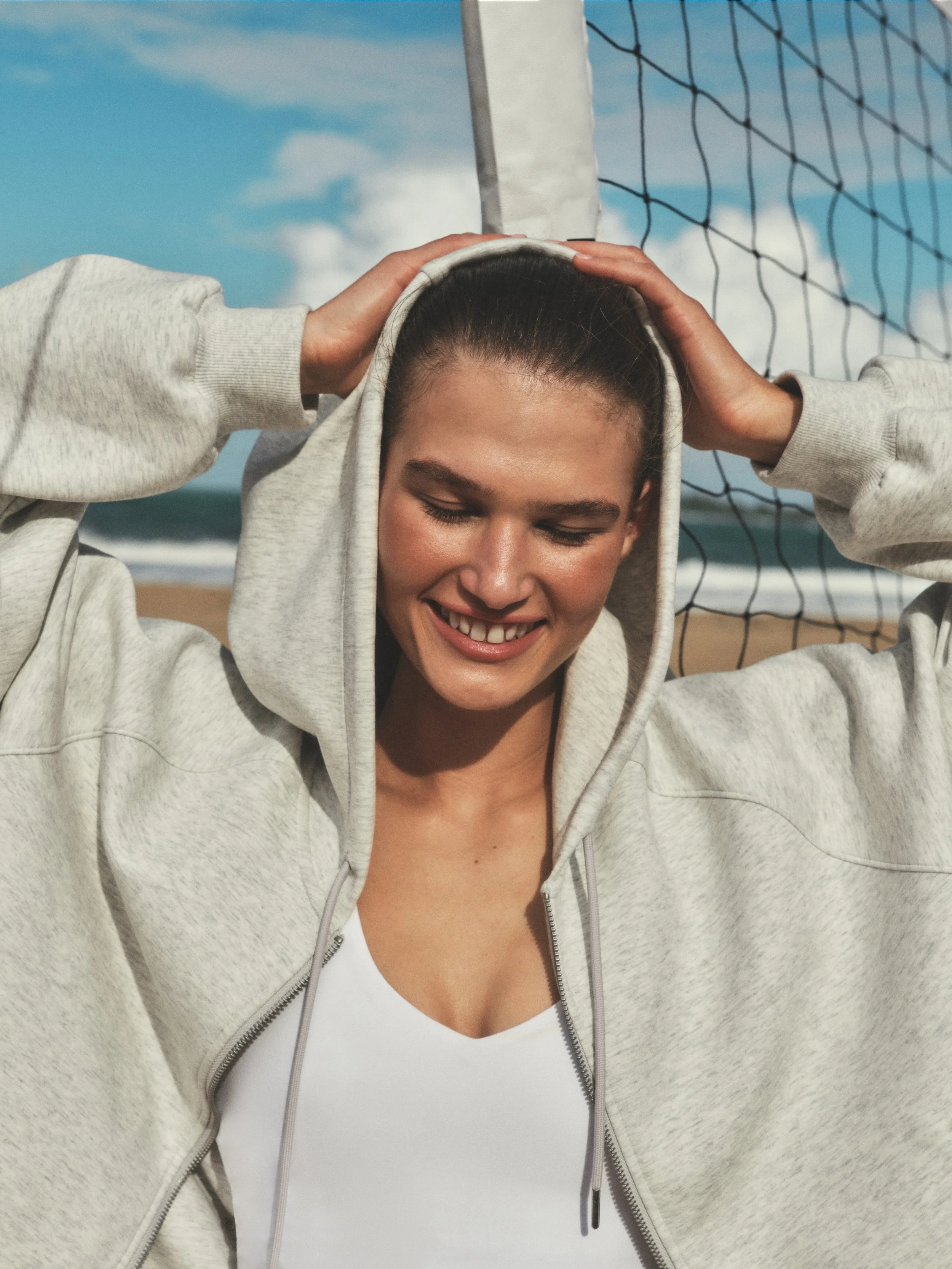 ANF_SUMMER_1_2025_CAMPAIGN_YOUR_PERSONAL_BEST_WOMENS_D5_LOOK4_0258-4096x4096.jpeg