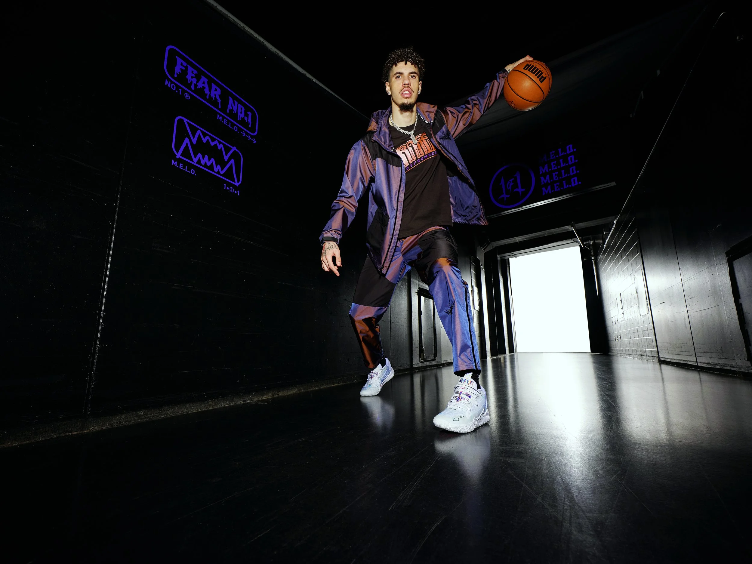 24SS_BB_MB03_IRIDESCENT_LAMELO-BALL_0046_RGB.jpg