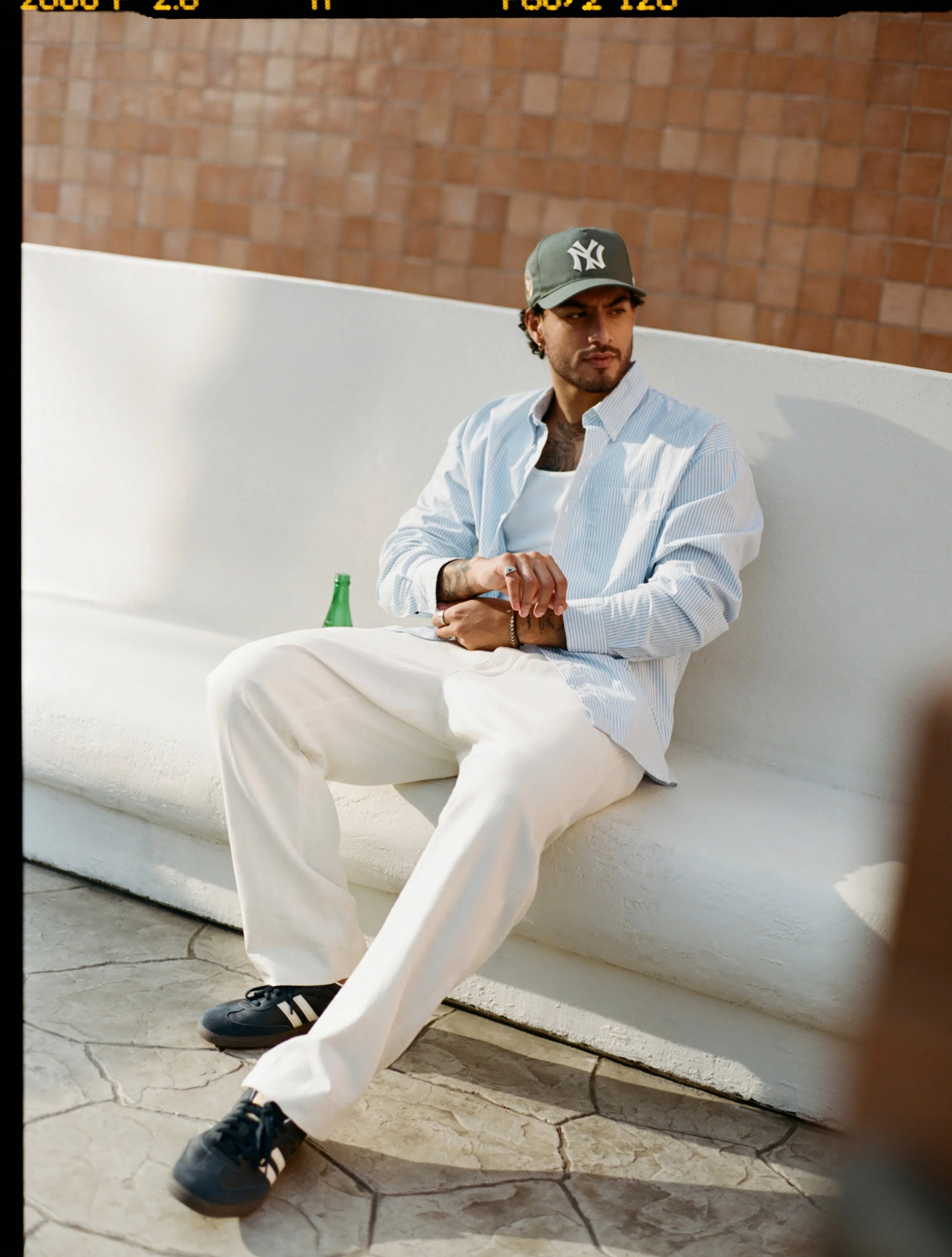 ANF_SPRING_2_2025_CAMPAIGN_COLLARS_AND_WOVEN_SHIRTS_MENS_D2_LOOK1_FILM_252700470008_20241205.jpeg