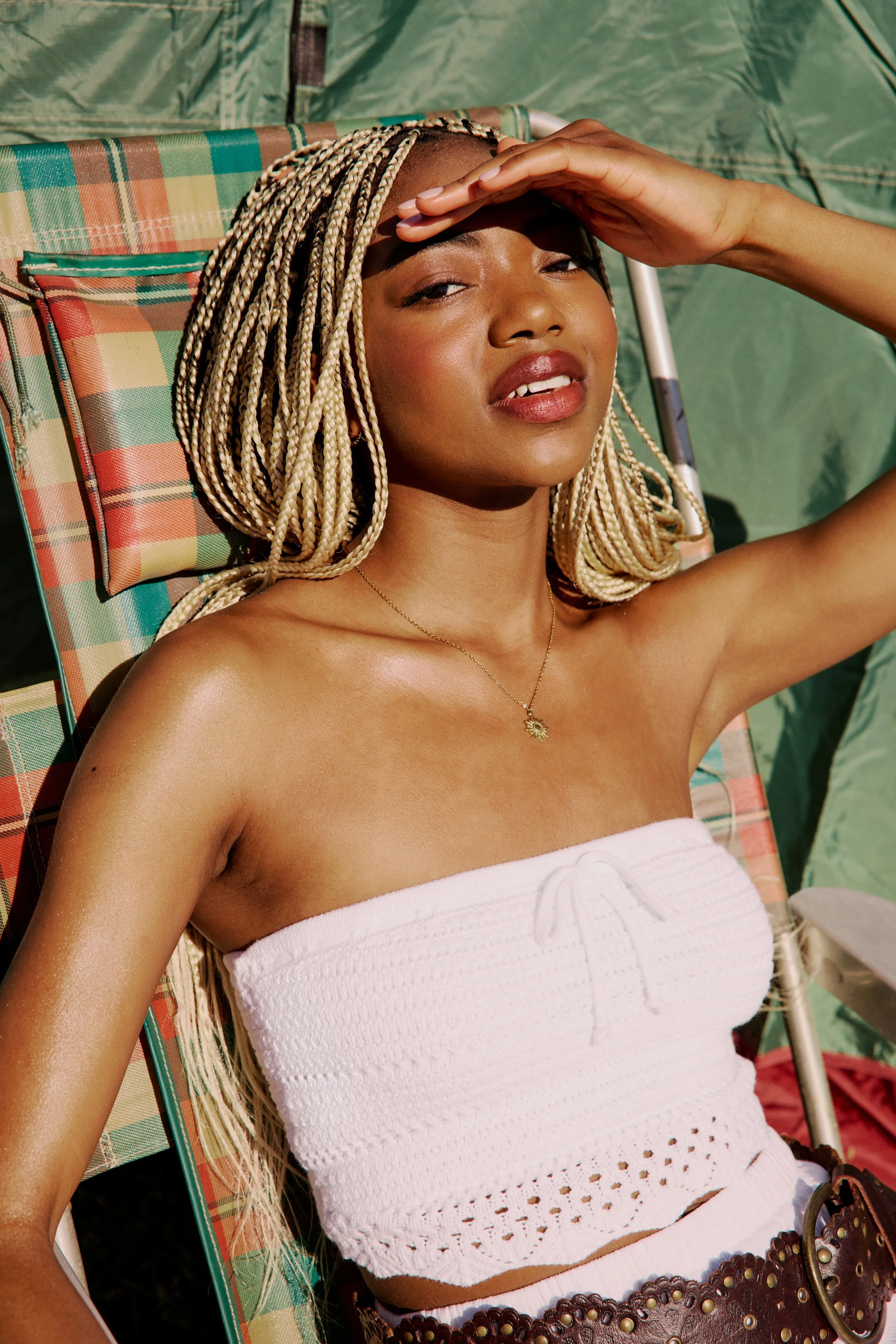 HOLLISTER_2024_SUMMER_2_CAMPAIGN_CURRENT_ROTATION_WOMENS_D9_LOOK2_0628 (1).jpeg