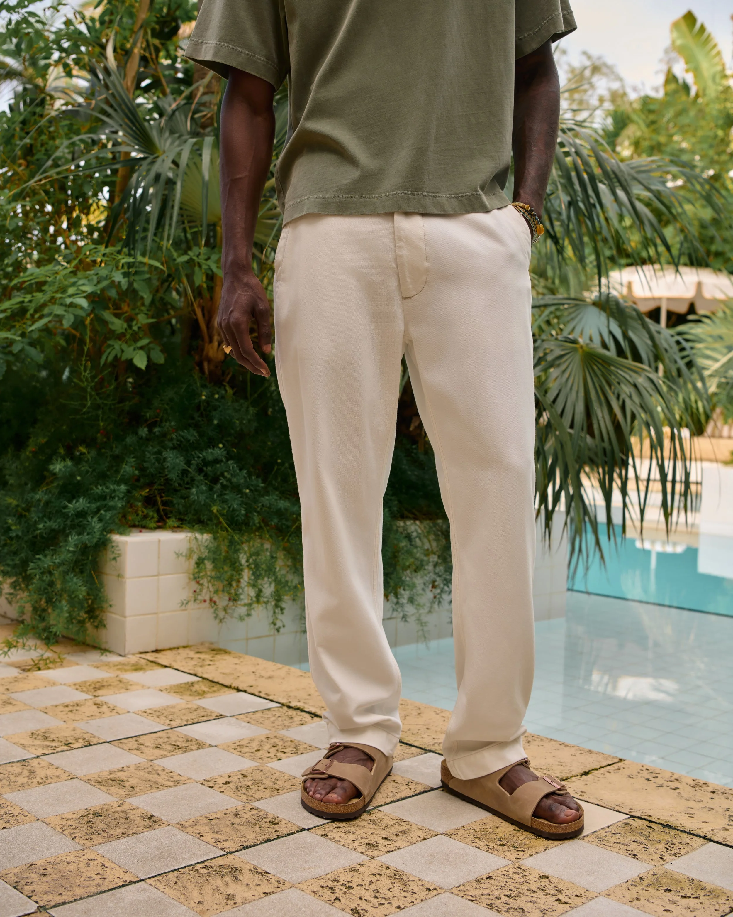 ANF_SUMMER1_2024_CAMPAIGN_ELEVATED_TEES_MENS_D3_LOOK2_208.jpeg