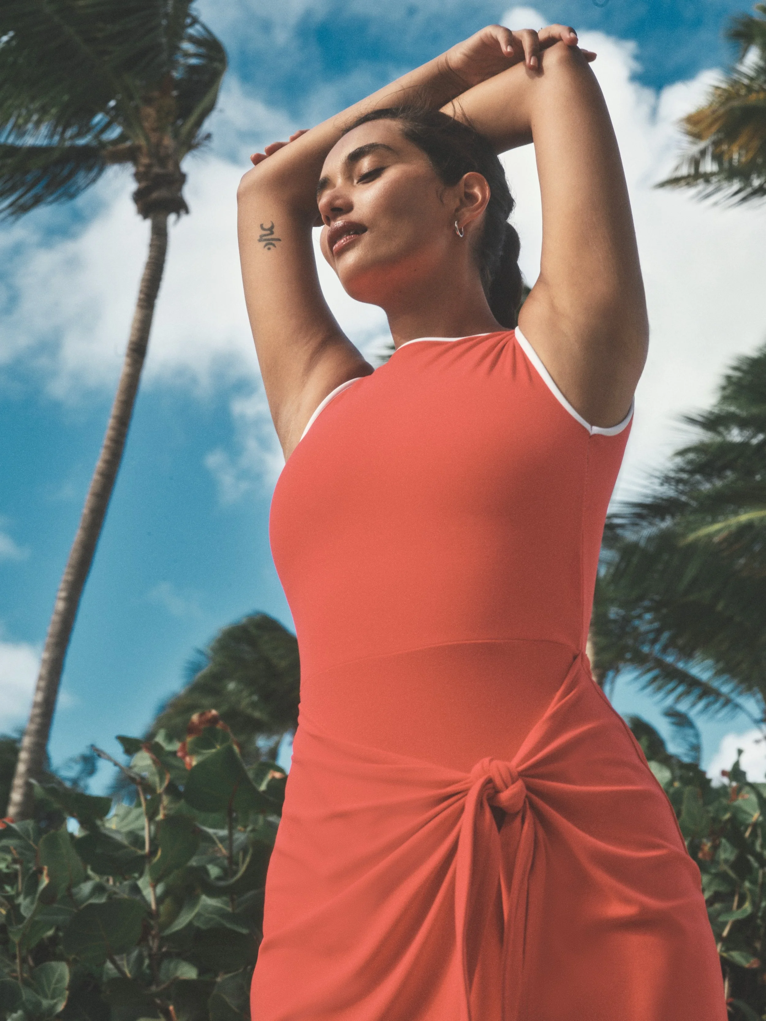 ANF_SUMMER_1_2025_CAMPAIGN_YOUR_PERSONAL_BEST_WOMENS_D5_LOOK1_0047-4096x4096.jpeg