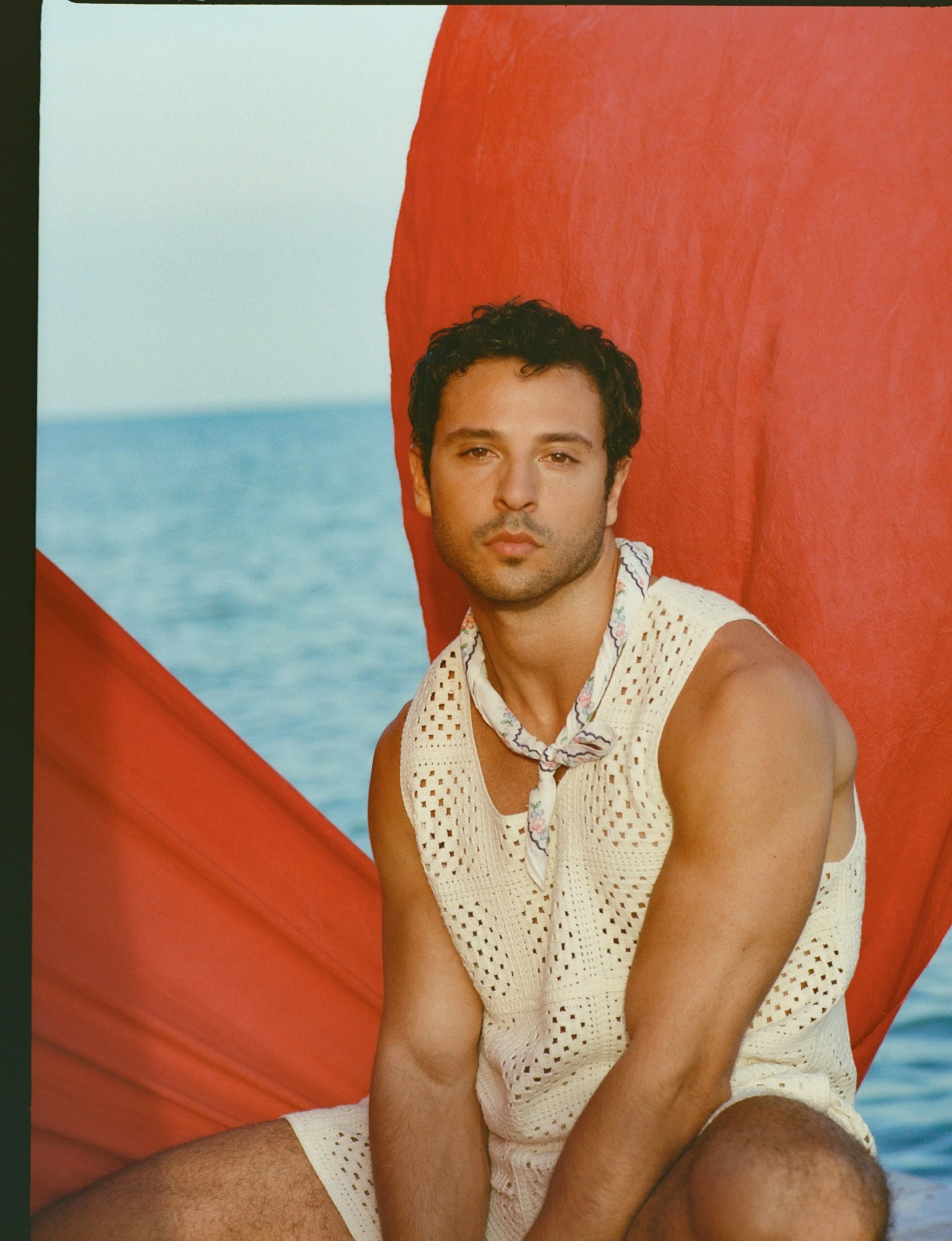ANF_SUMMER_2_2024_CAMPAIGN_PRIDE_MENS_D3_LOOK4_20240313-240313000079020001.jpeg