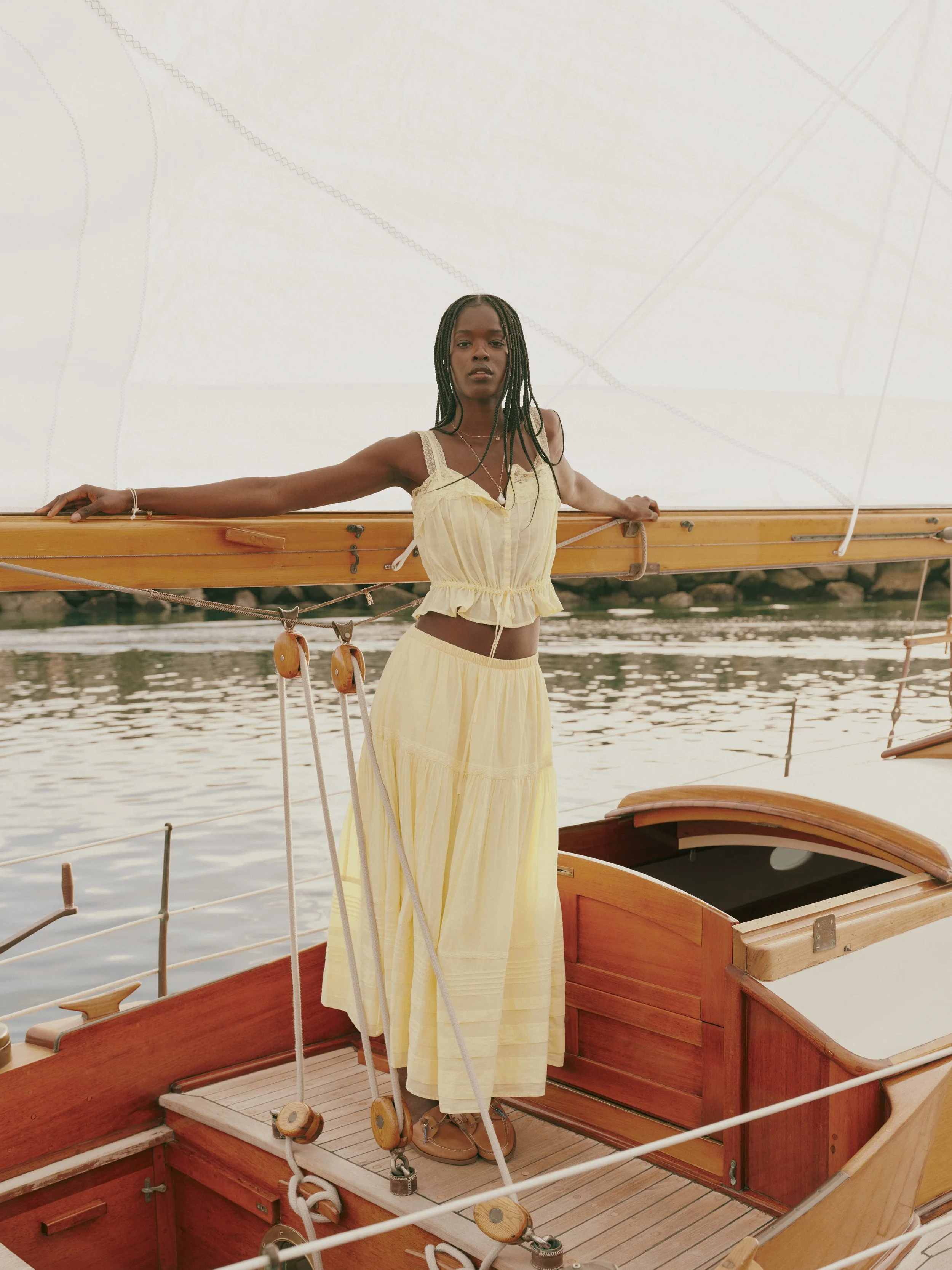 ANF_SUMMER_1_2026_CAMPAIGN_PERFECT_PAIRINGS_WOMENS_D2_LOOK2_090.jpeg