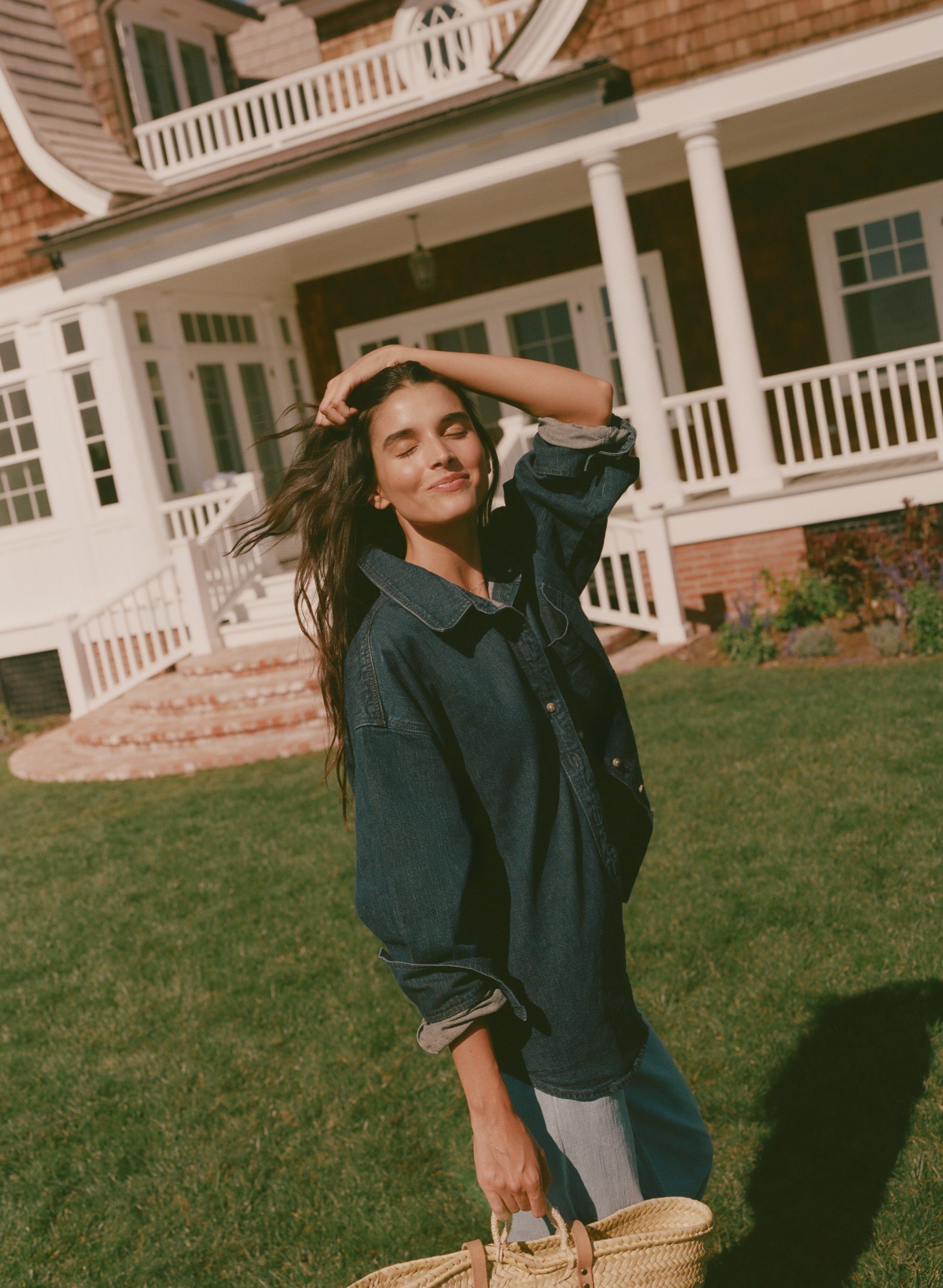 ANF_SUMMER_1_2026_CAMPAIGN_PERFECT_PAIRINGS_WOMENS_D1_LOOK6_FILM_73076-D1-23-0016.jpeg