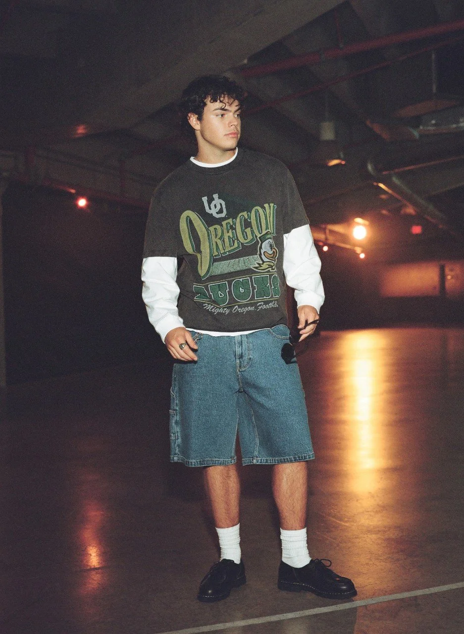 HOLLISTER_2024_FALL_2_GRAPHICS_NA_GAME_DAY_MENS_D2_LOOK3_FILM_16980006-1280x1280.jpeg