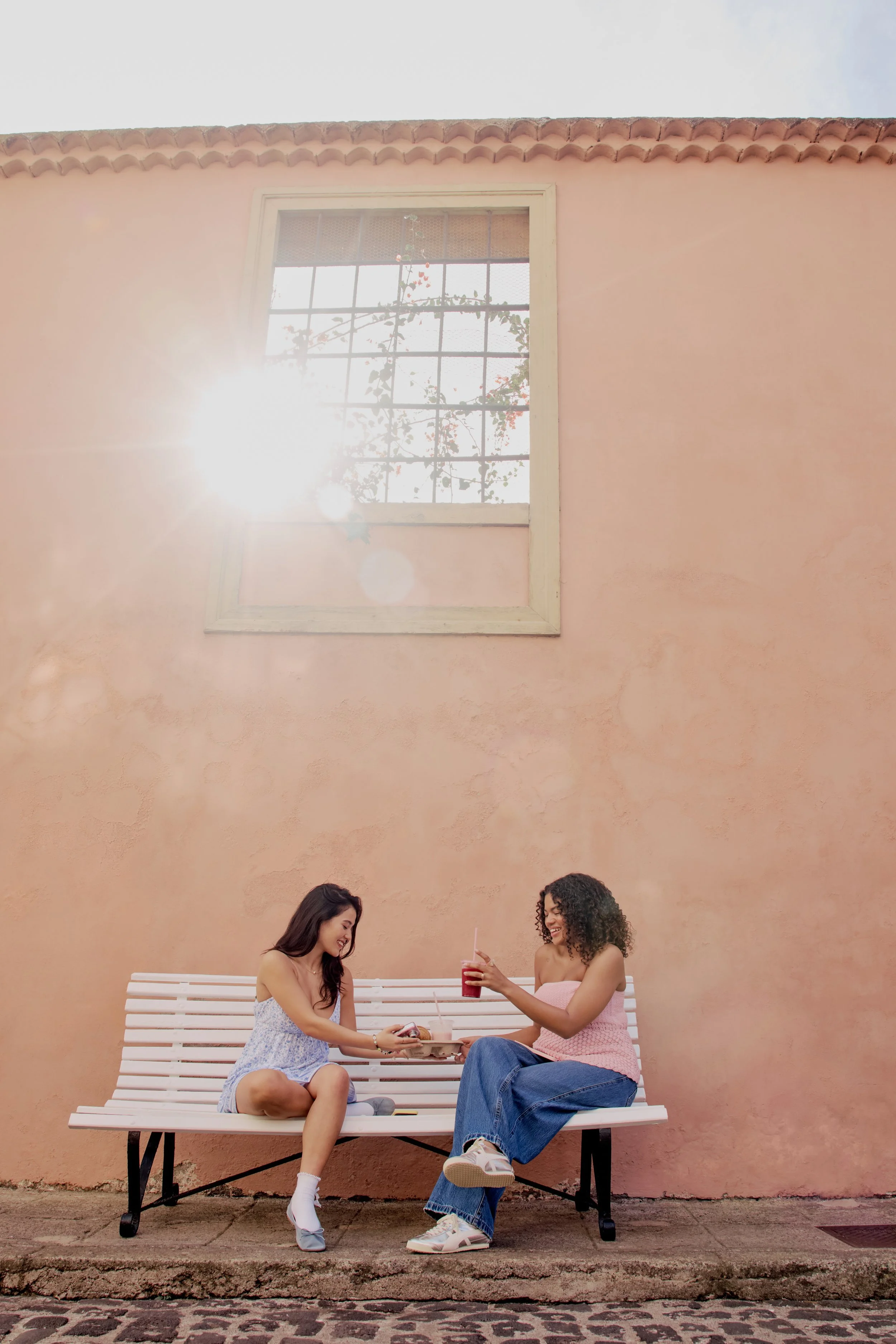 HOLLISTER_2025_SPR2_EDITORIAL_EMEA_SPRING_WISHLIST_WOMENS_D5_GROUP1_1655.jpeg