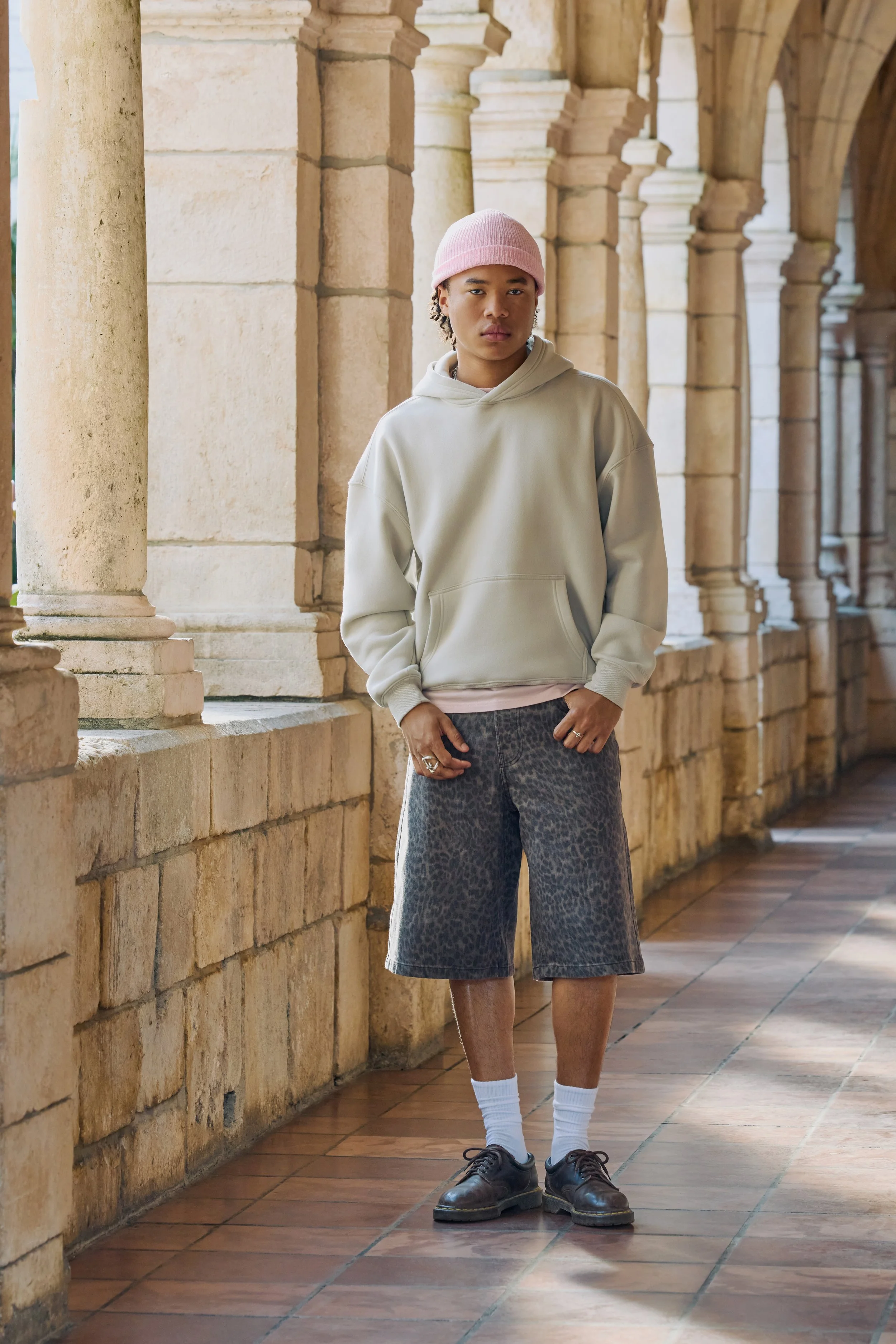 HOLLISTER_2024_SUM1_EDITORIAL_GRAD_SEASON_MENS_D1_LOOK5_0094.jpeg