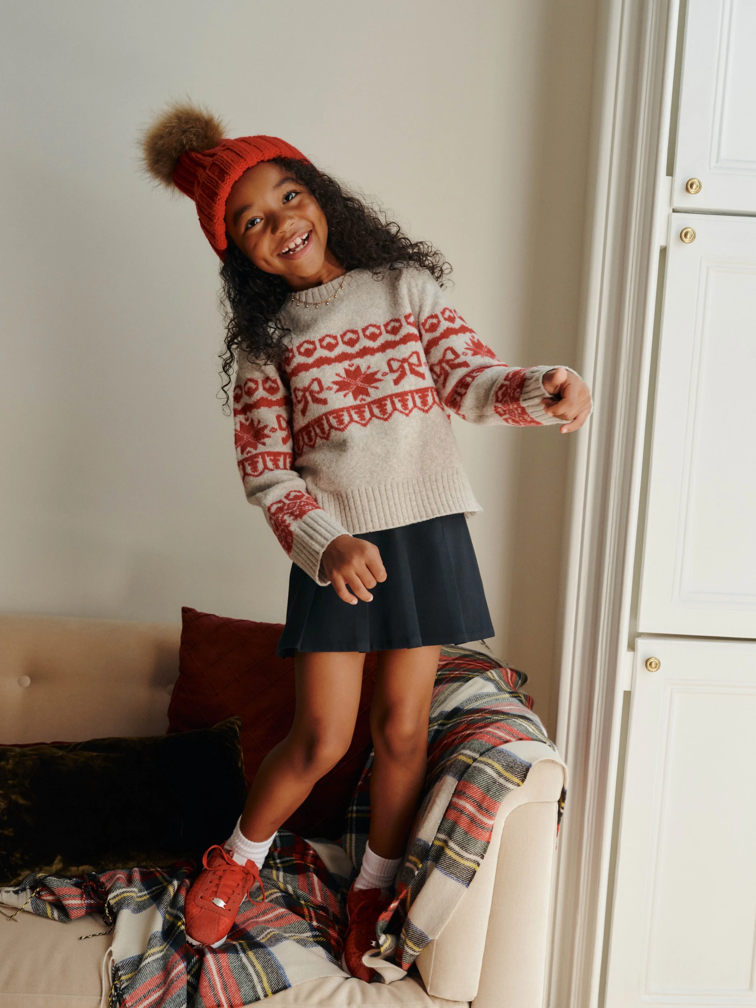 AFKIDS_HOL1_2025_G_CAMPAIGN_HOLIDAY_OUTFITS_GIRLS_D2_LOOK1_204.jpeg