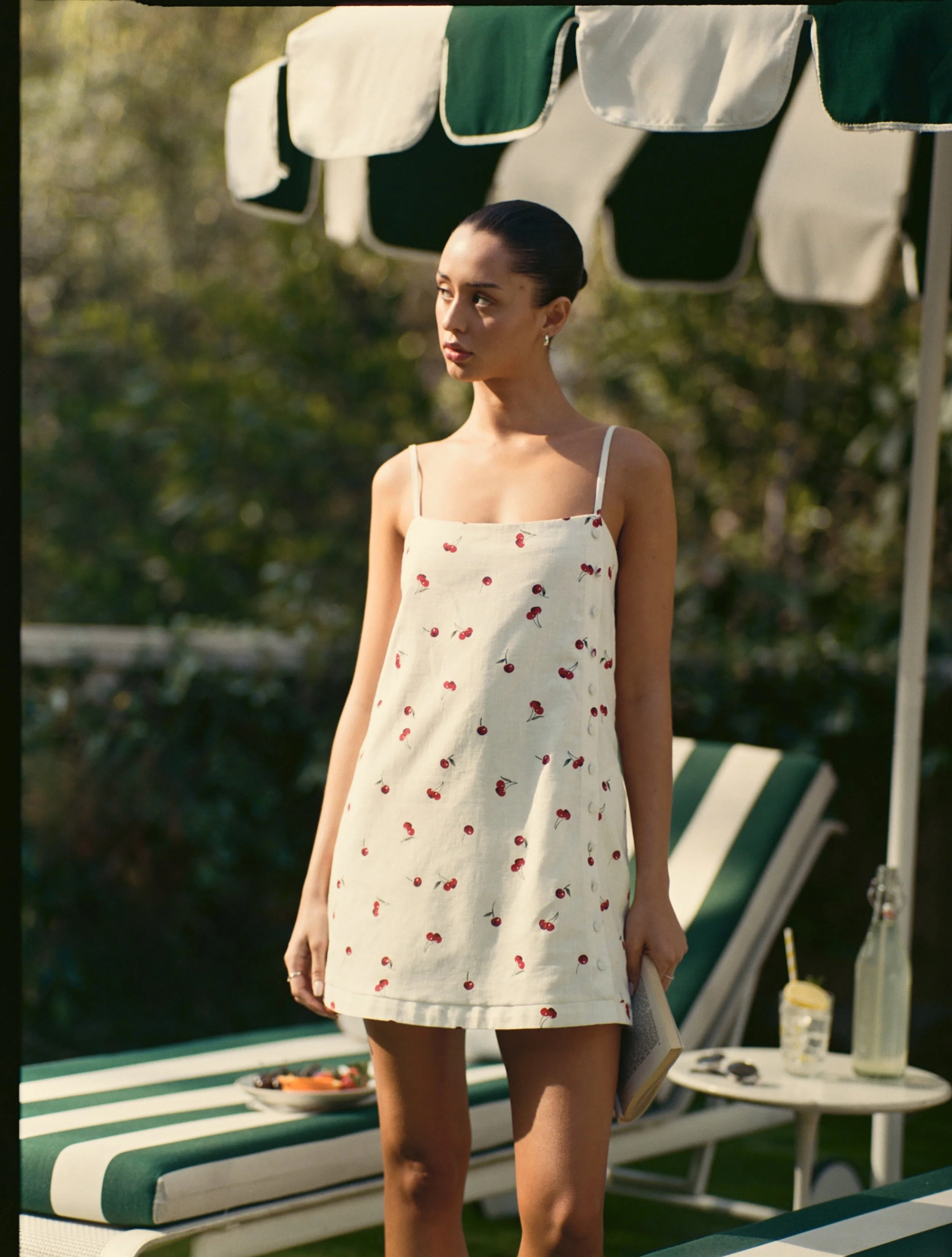 ANF_SPRING_2_2025_CAMPAIGN_DRESSES_VARIETY_UNDER_90_WOMENS_D4_LOOK1_FILM_026071500012_20241204.jpeg