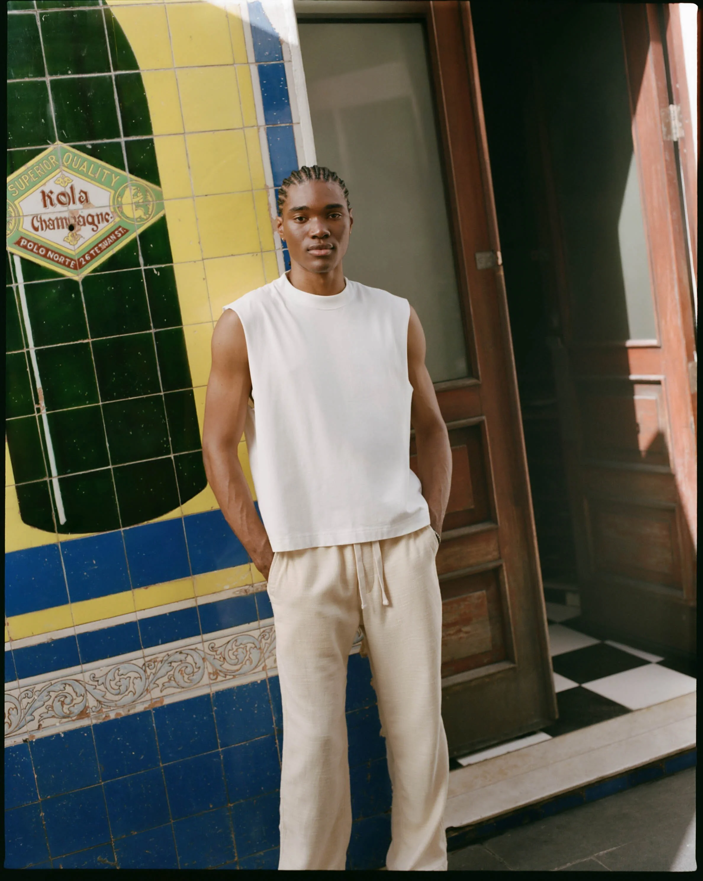 ANF_SUMMER_1_2025_CAMPAIGN_PREM_HW_TEES_MENS_D2_LOOK1_FILM_2418.jpeg