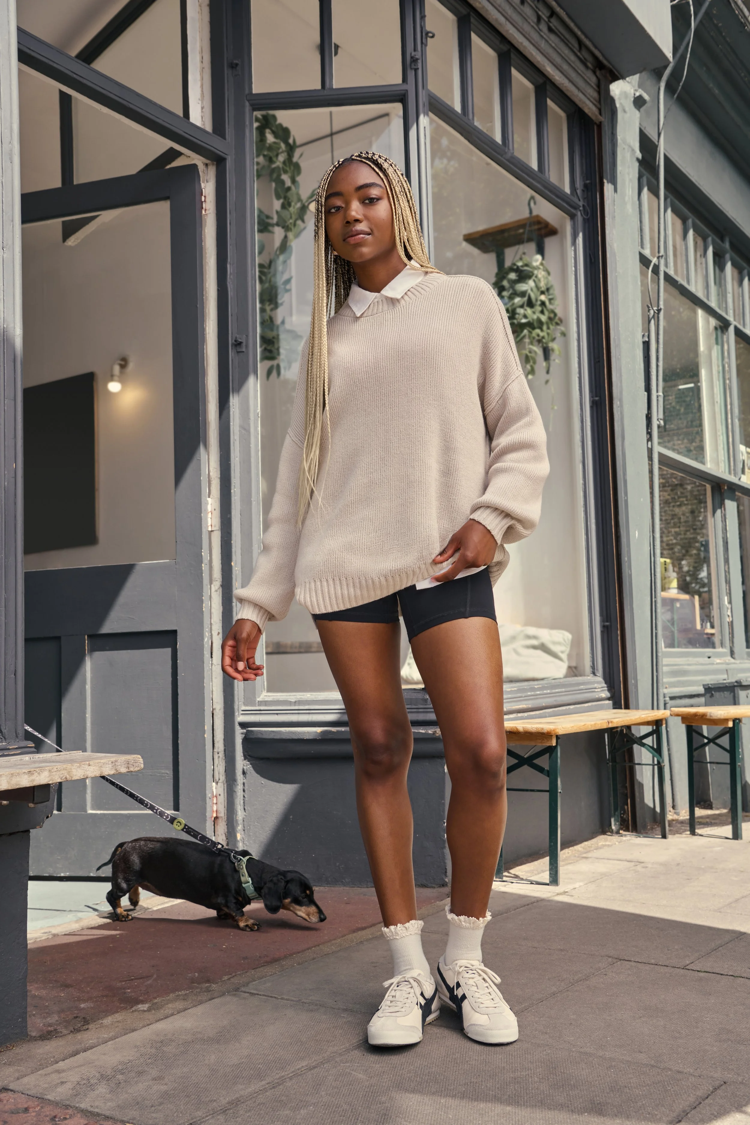 HOLLISTER_FALL_2024_2_EMEA_SWEATERS_WOMENS_D2_LOOK3_084.jpeg