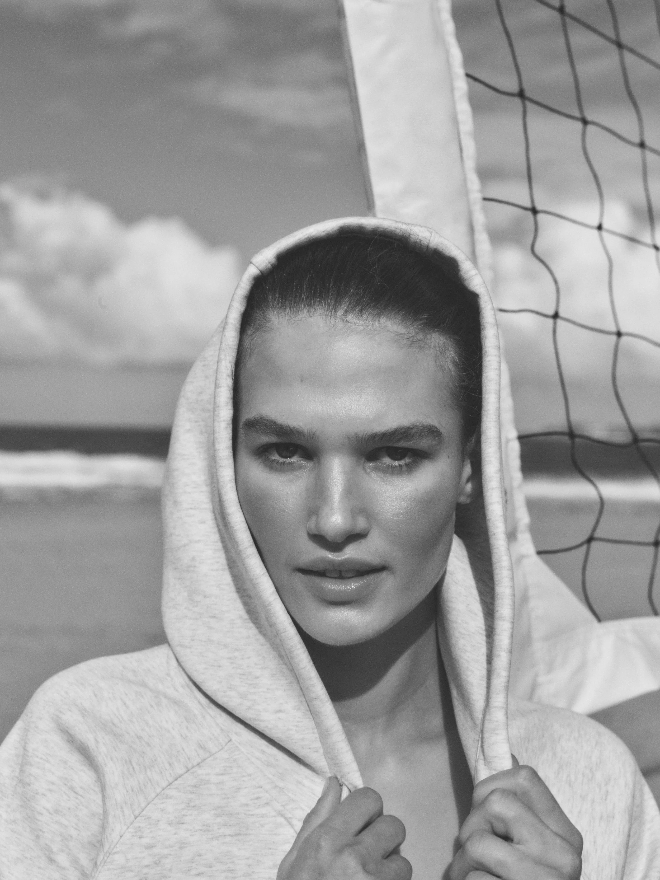 ANF_SUMMER_1_2025_CAMPAIGN_YOUR_PERSONAL_BEST_WOMENS_D5_LOOK4_0251_BW-4096x4096.jpeg