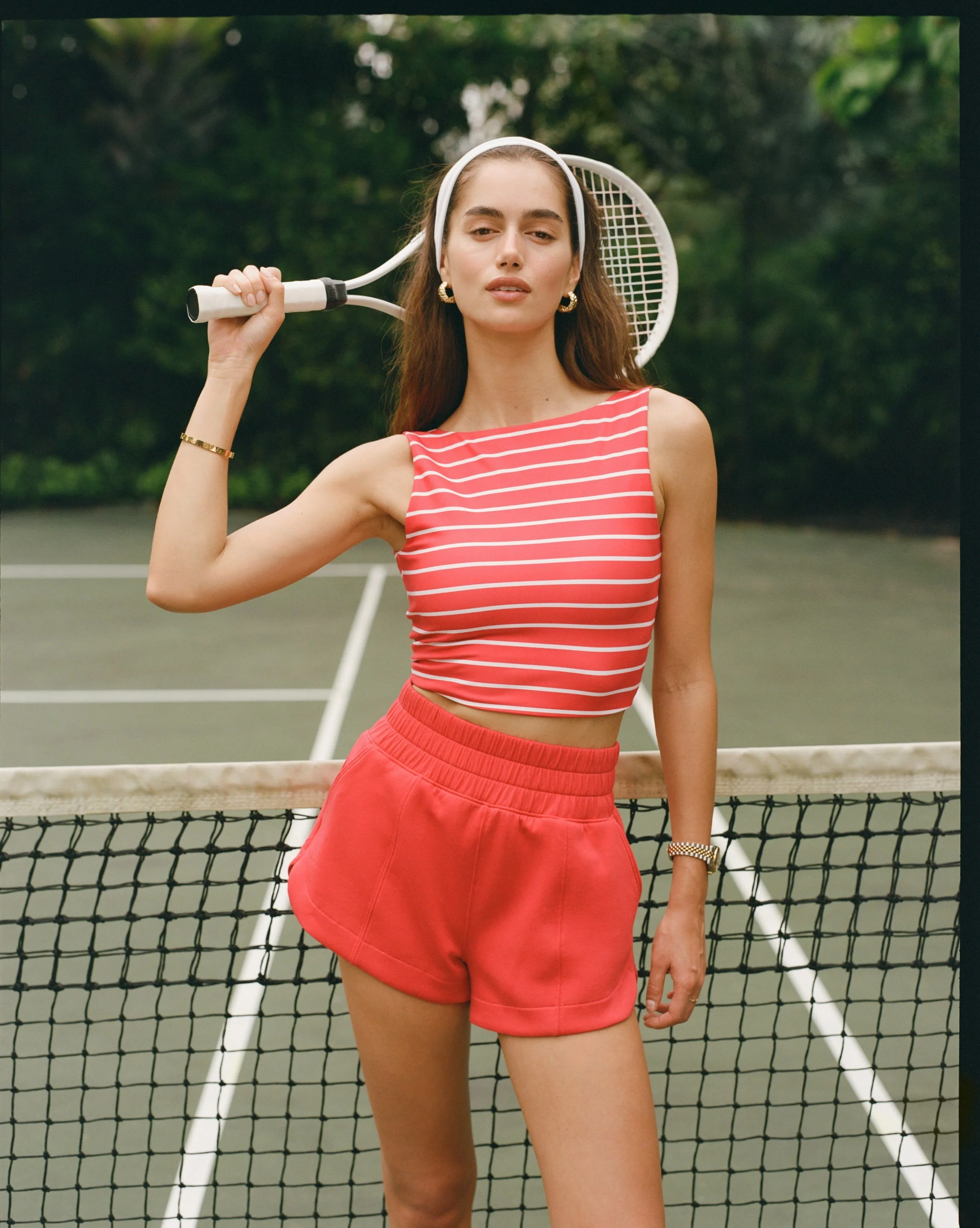 ANF_SUMMER_2_2024_CAMPAIGN_YPB_WOMENS_D4_LOOK1_023_02.jpeg