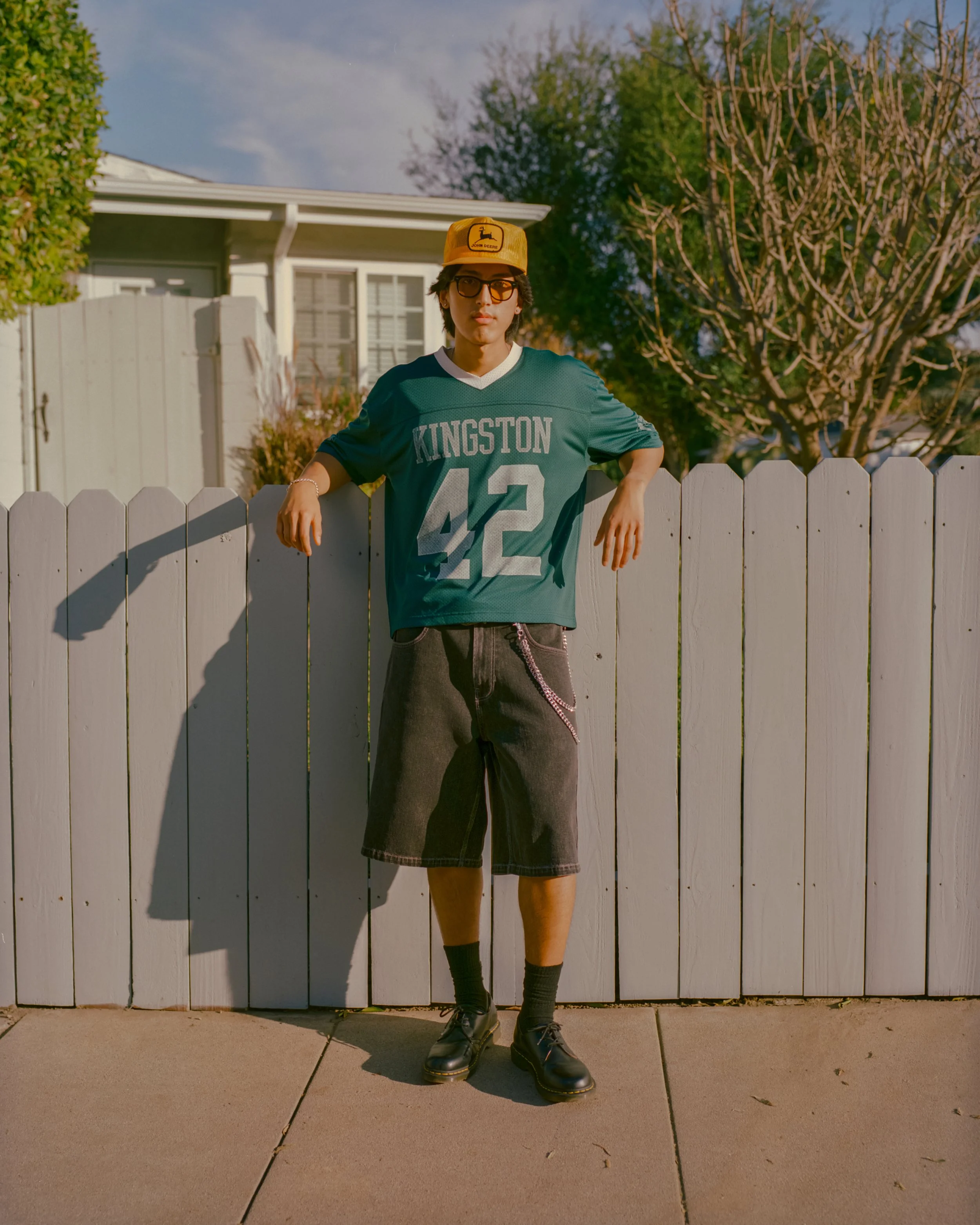 HOLLISTER_2025_SPR2_EDITORIAL_JERSEYS_MENS_D1_LOOK2_FILM_168.jpg