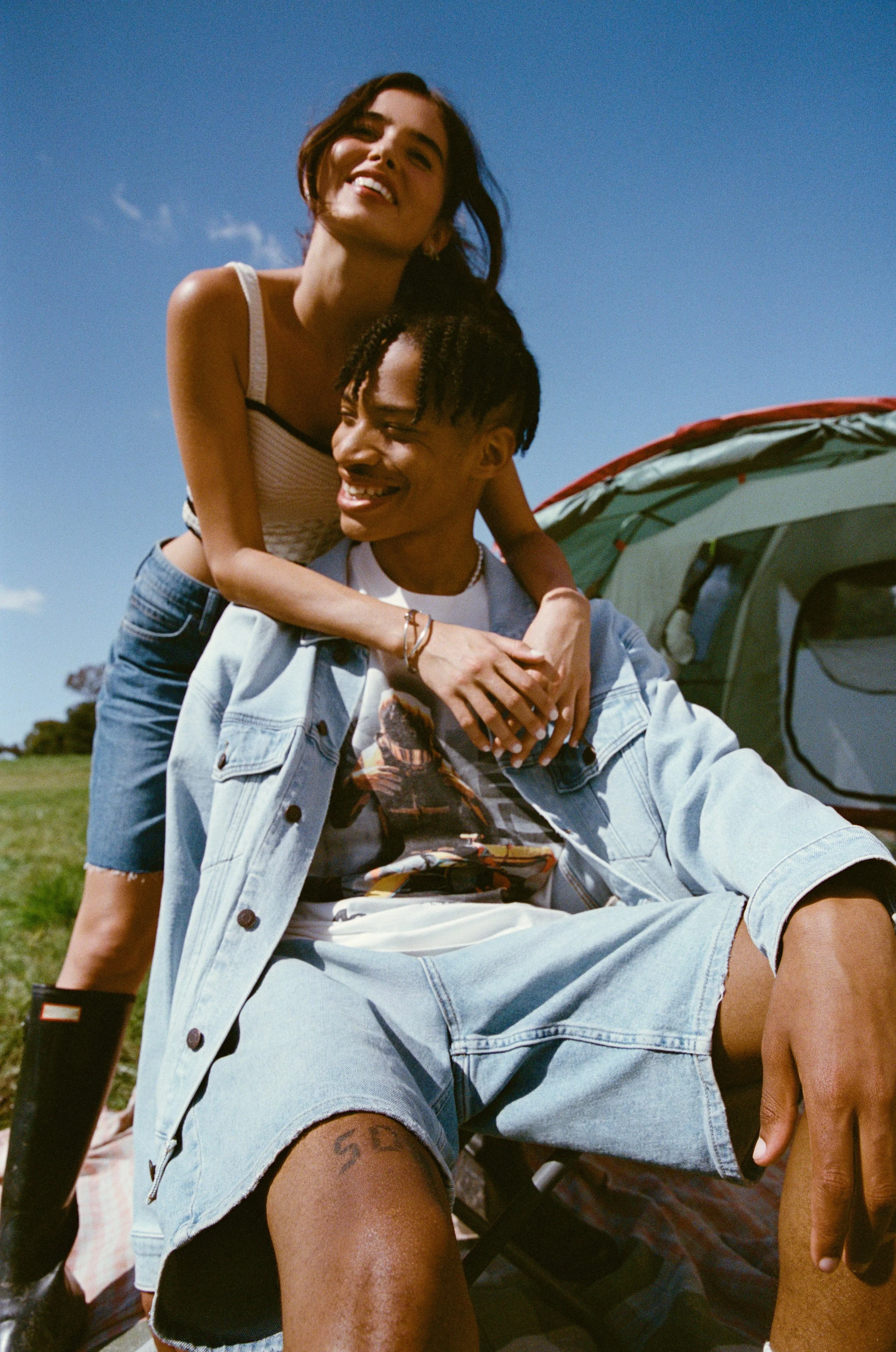 HOLLISTER_2024_SUMMER_2_CAMPAIGN_CURRENT_ROTATION_WOMENS_D9_GROUP2_000112720013 (1).jpeg