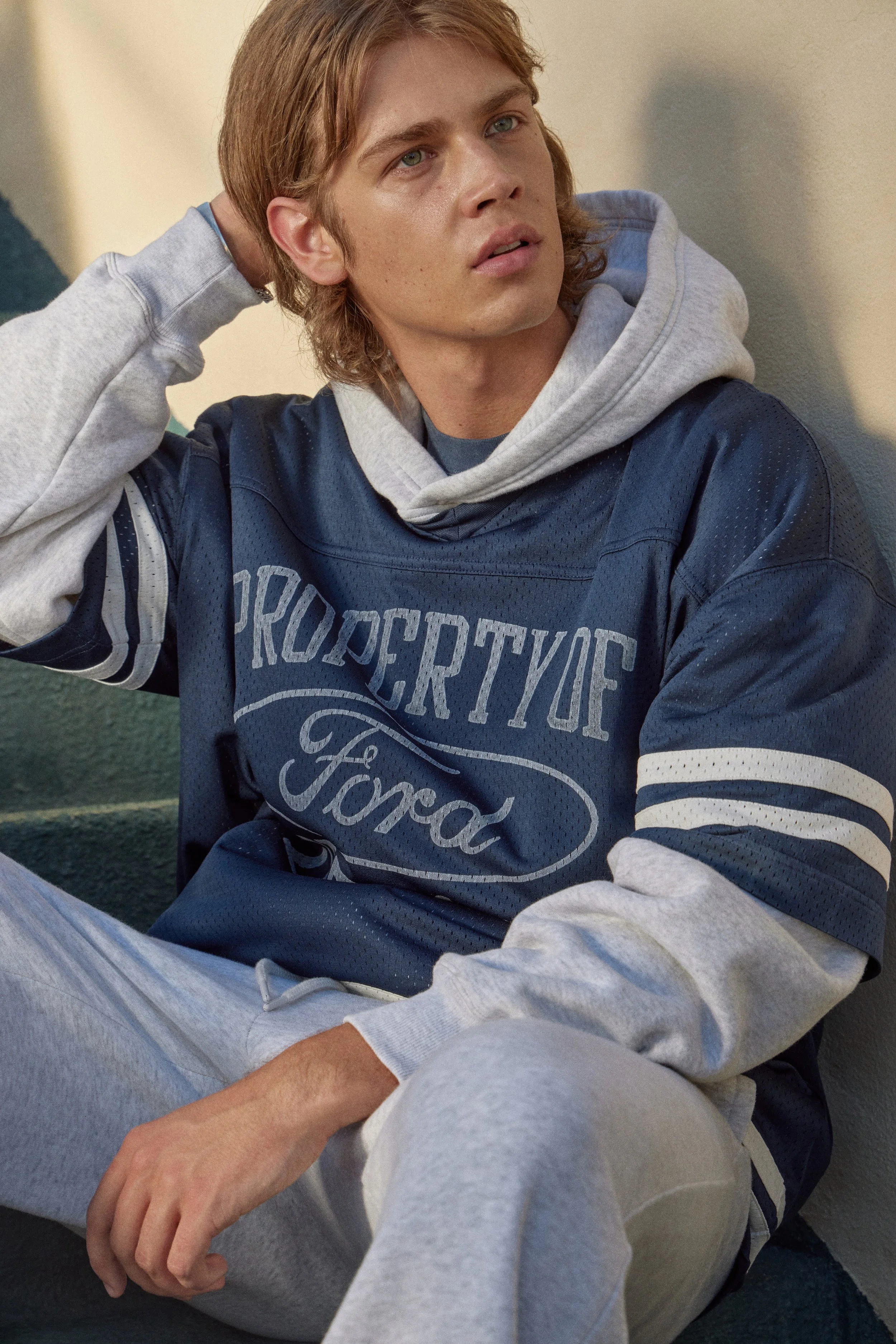 HOLLISTER_2026_SPR_1_EDITORIAL_FLEECE_MENS_D3_LOOK4_2441.jpeg