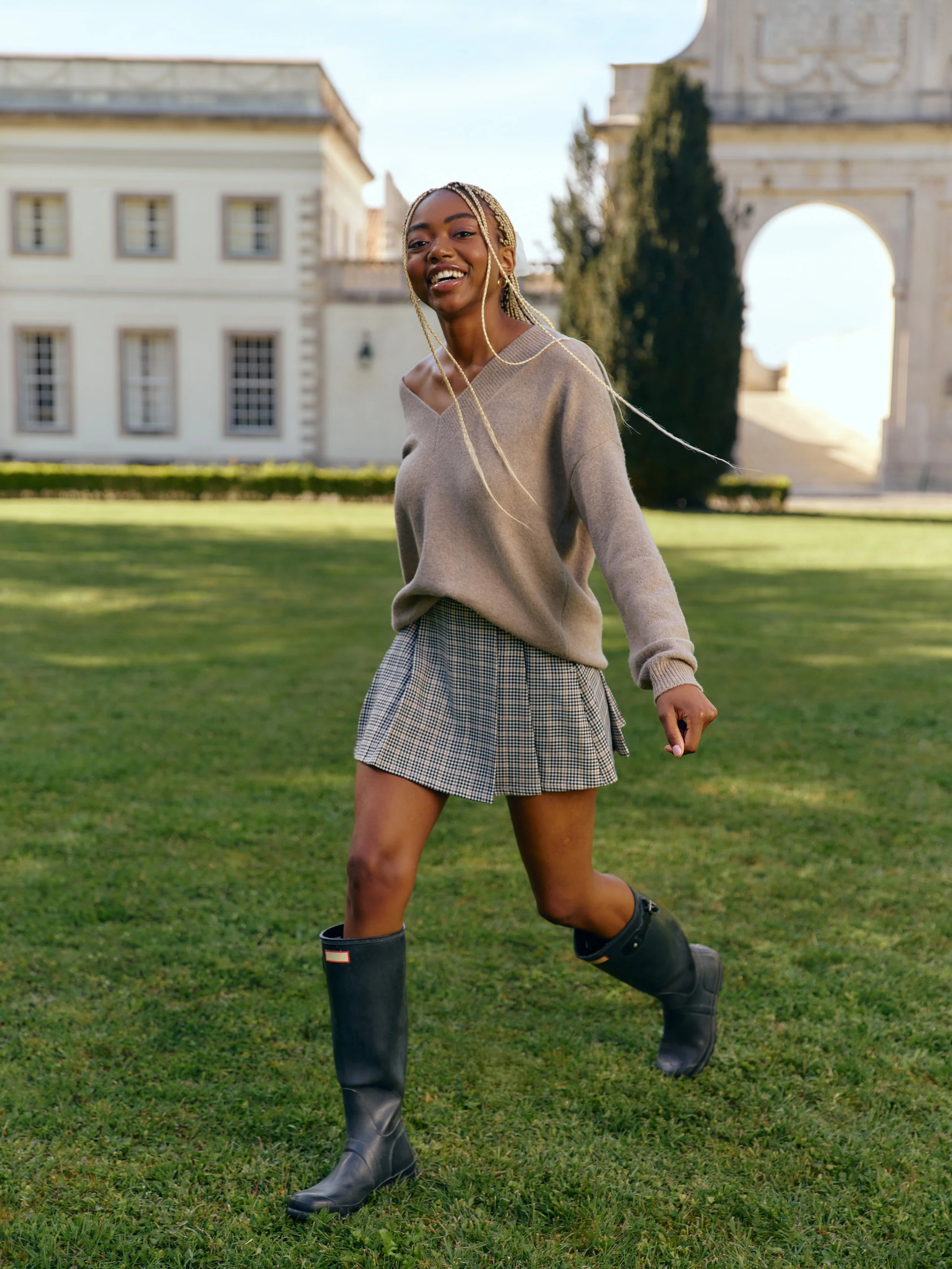 HOLLISTER_FALL_2024_FALL_1_CAMPAIGN_GLOBAL_CURRENT_ROTATION_WOMENS_D5_LOOK3_2261.jpeg