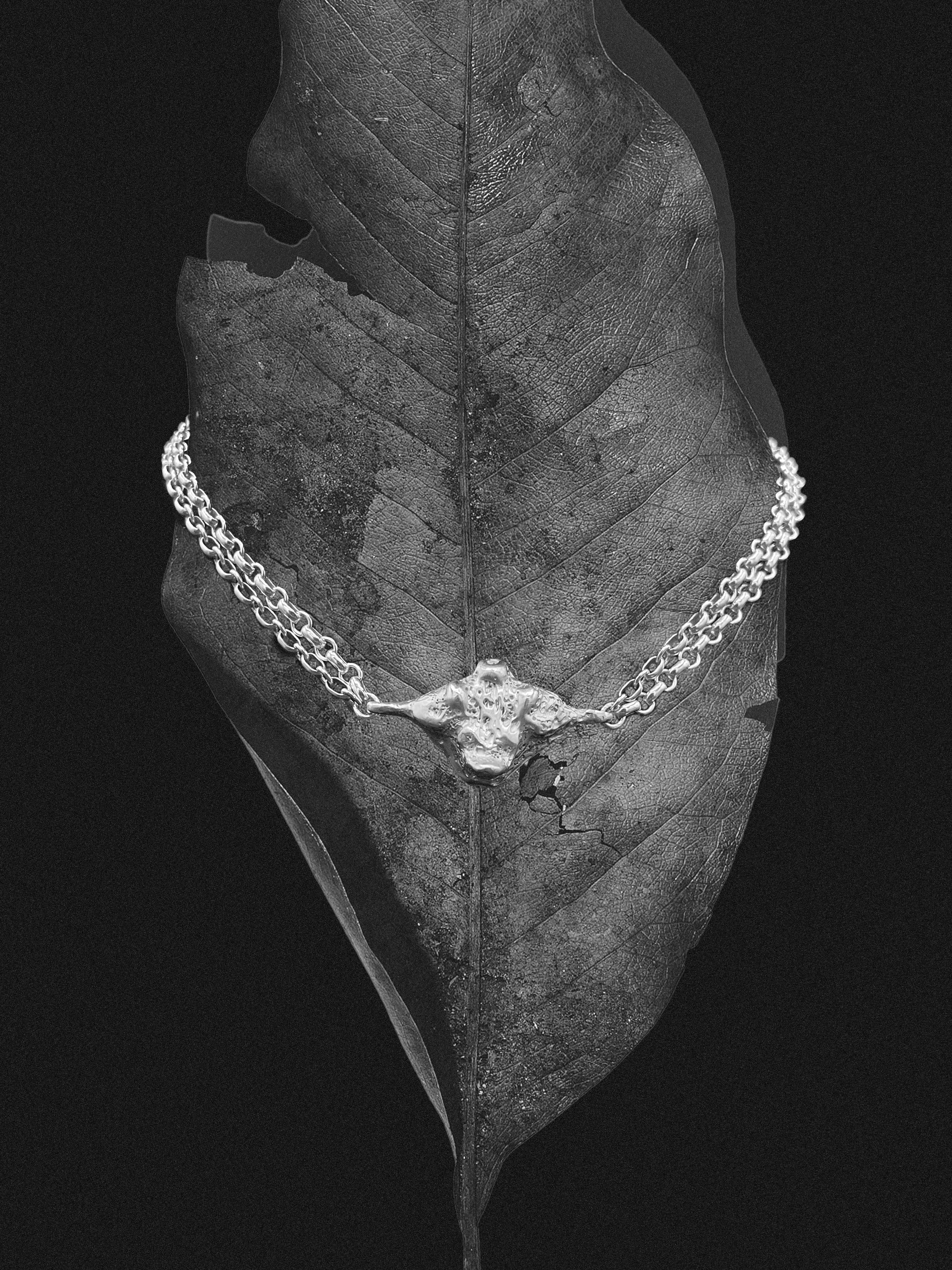 72725 Leaf Backdrop_Chain4.PNG