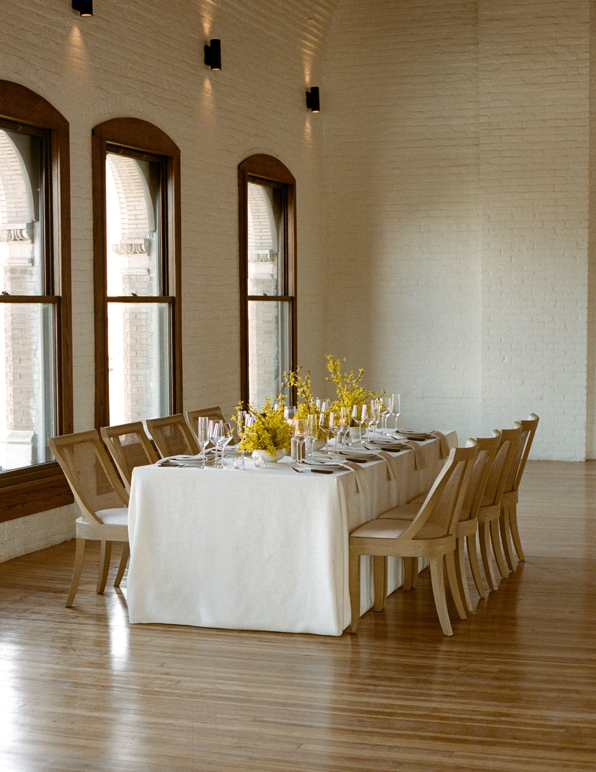 YellowTableScape-@hibaeddinephoto-24.jpg