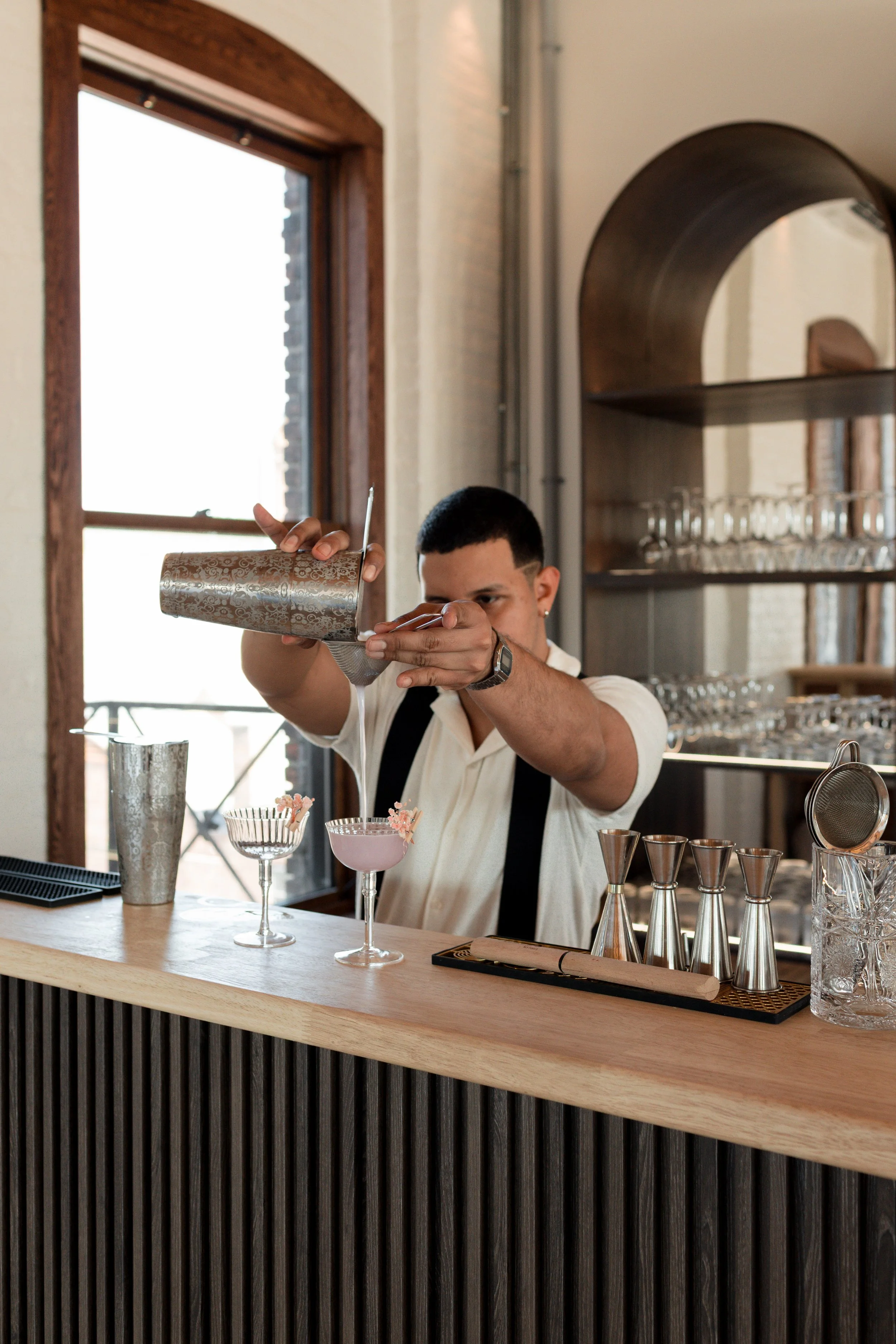 LuisCocktails-@hibaeddinephoto-6.jpg