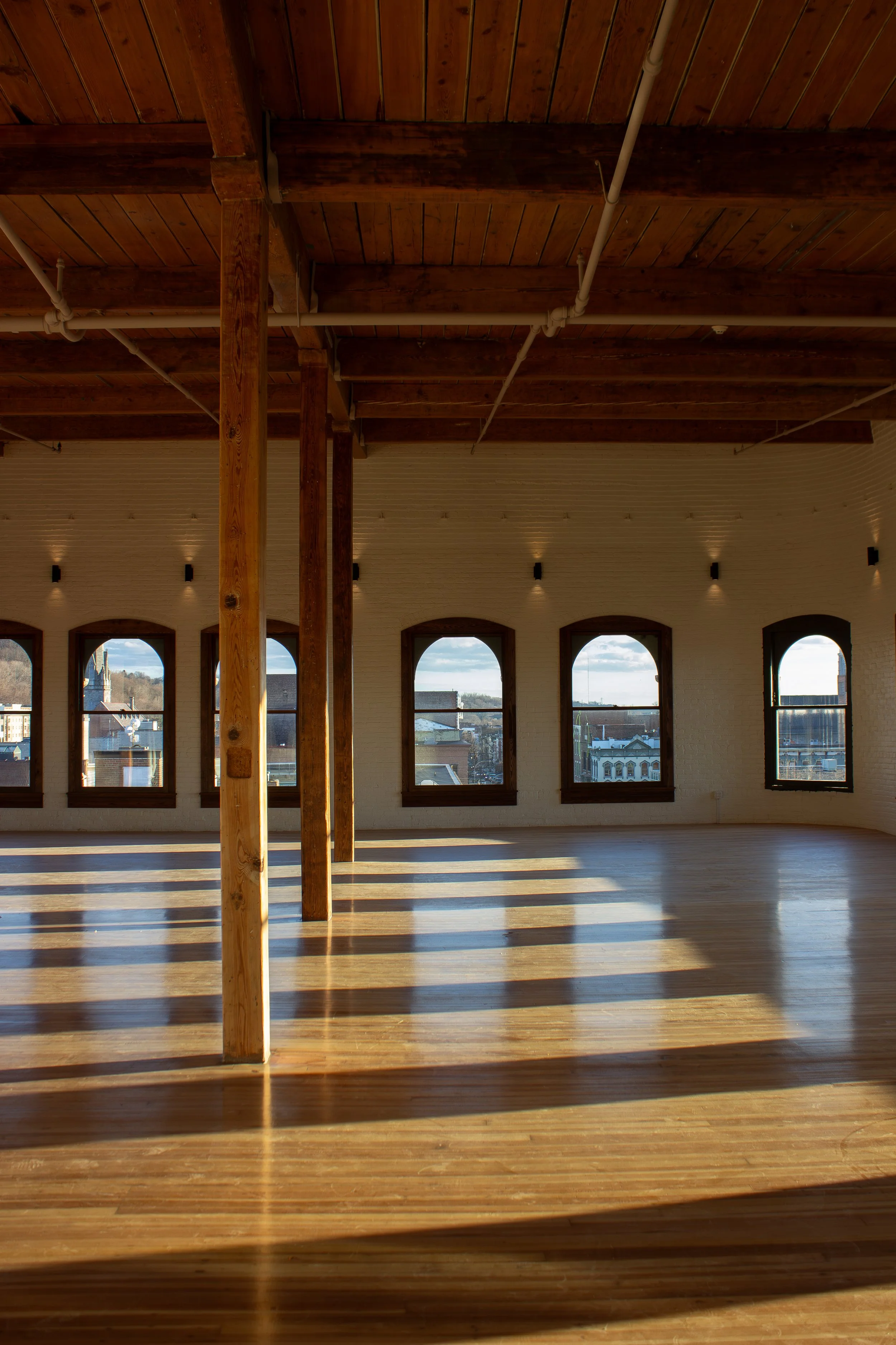 EmptyHall-Mach26-@lolascook-15.jpg