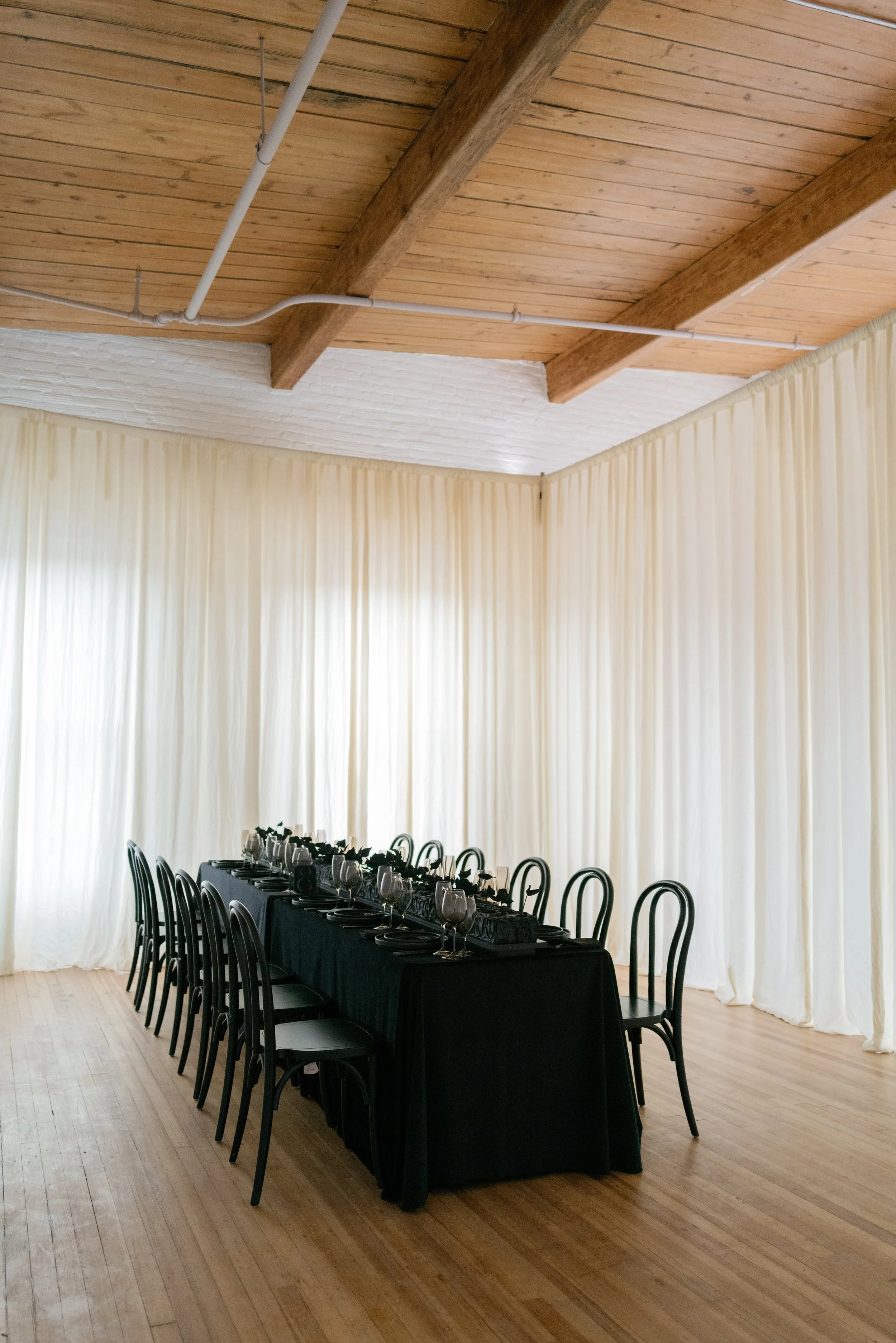 BlackTable-@maisiesnyderphoto-3.jpg