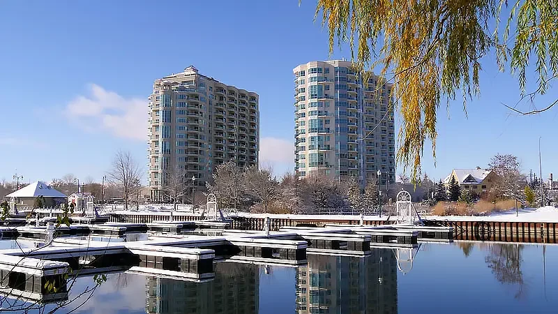 Barrie waterfront condos
