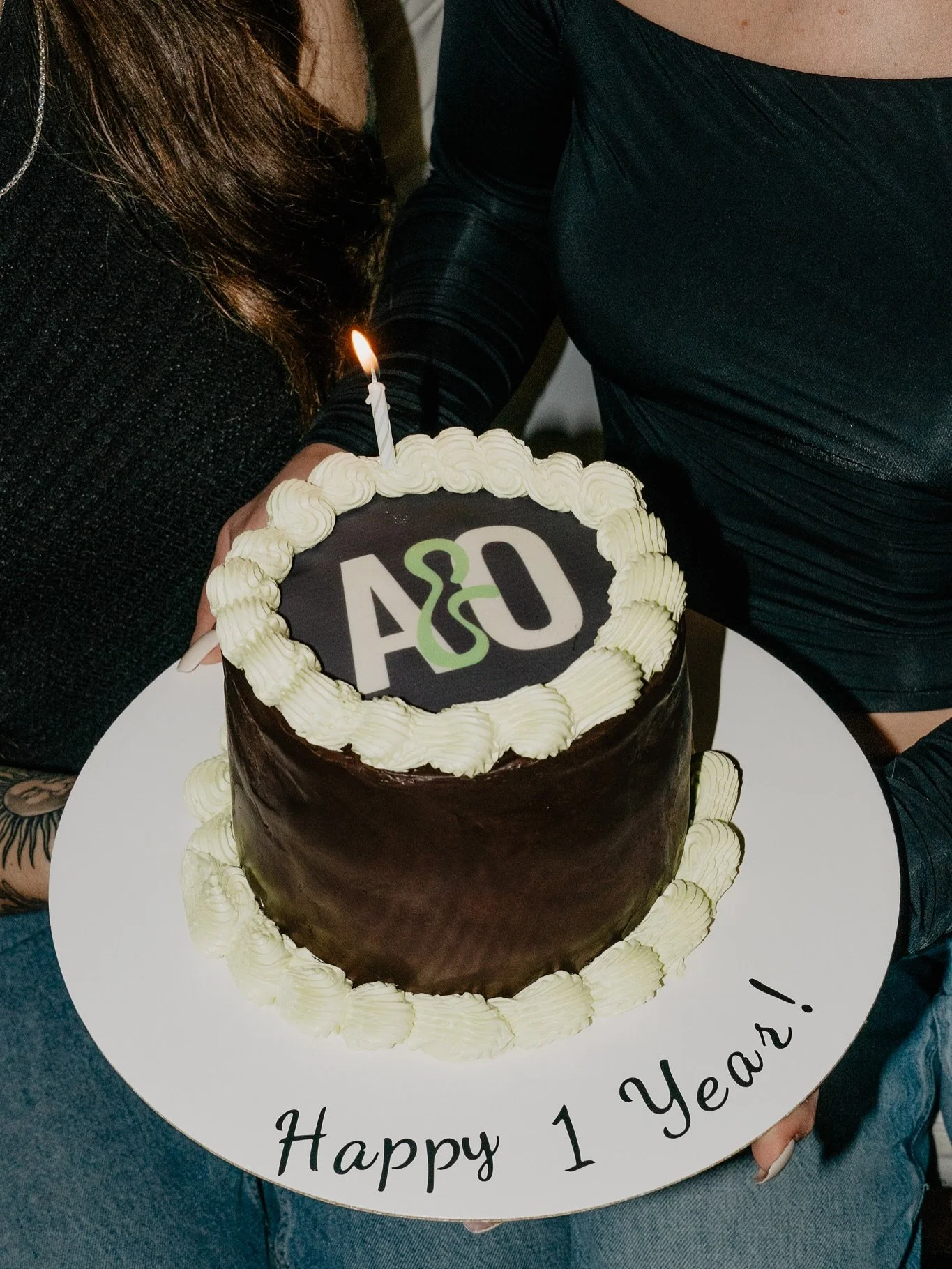 One year of Aces and Oak 🥂

What started as a conversation about what marketing could be has turned into 365 days of building, storytelling, and growing.

Looking back at this year, we are so incredibly grateful. For this partnership, for the client