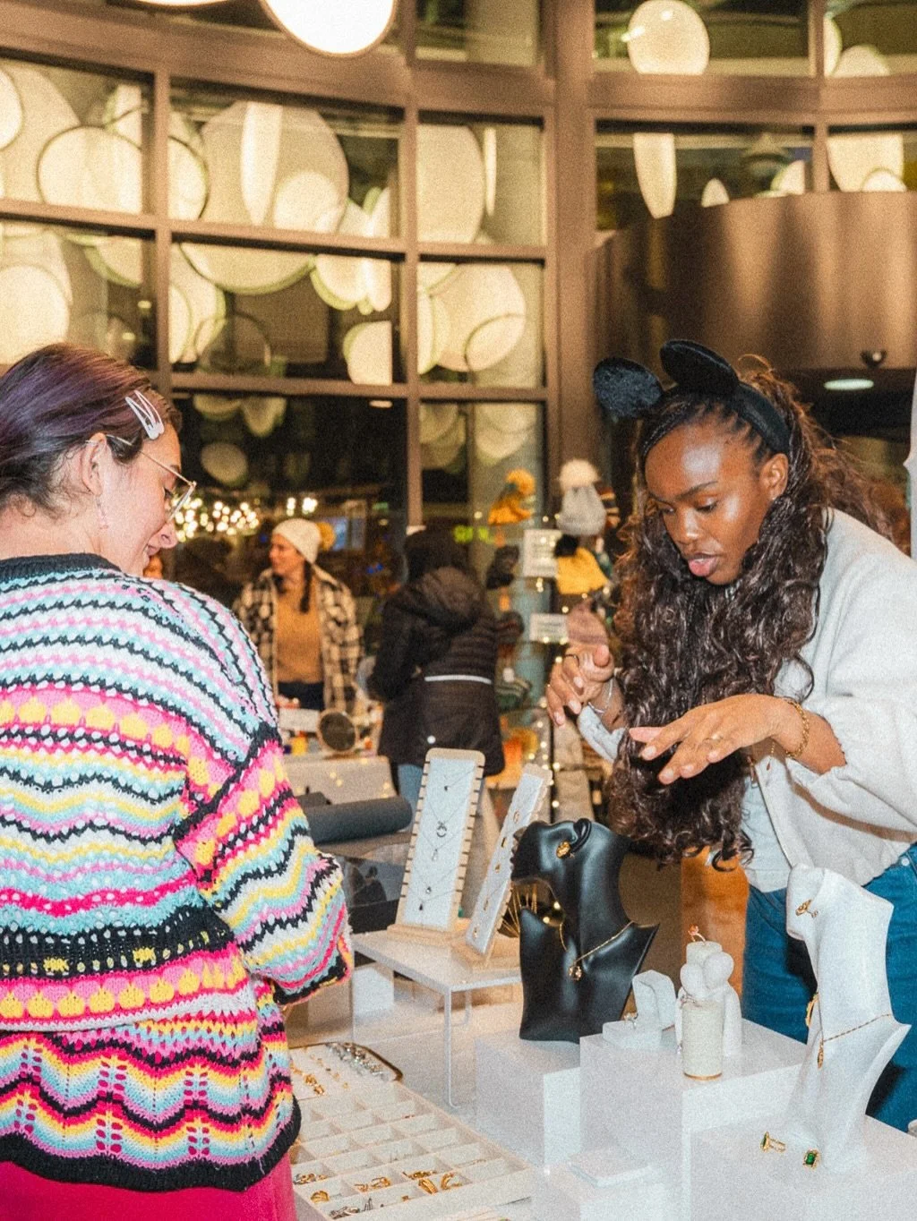 What a night, Calgary! ✨

A huge thank you to all the vendors, performers, the venue team, and everyone who supported local at our Winter Local Night Market. The evening was full of connection, community, and festive holiday cheer ❄️

This was our 3r