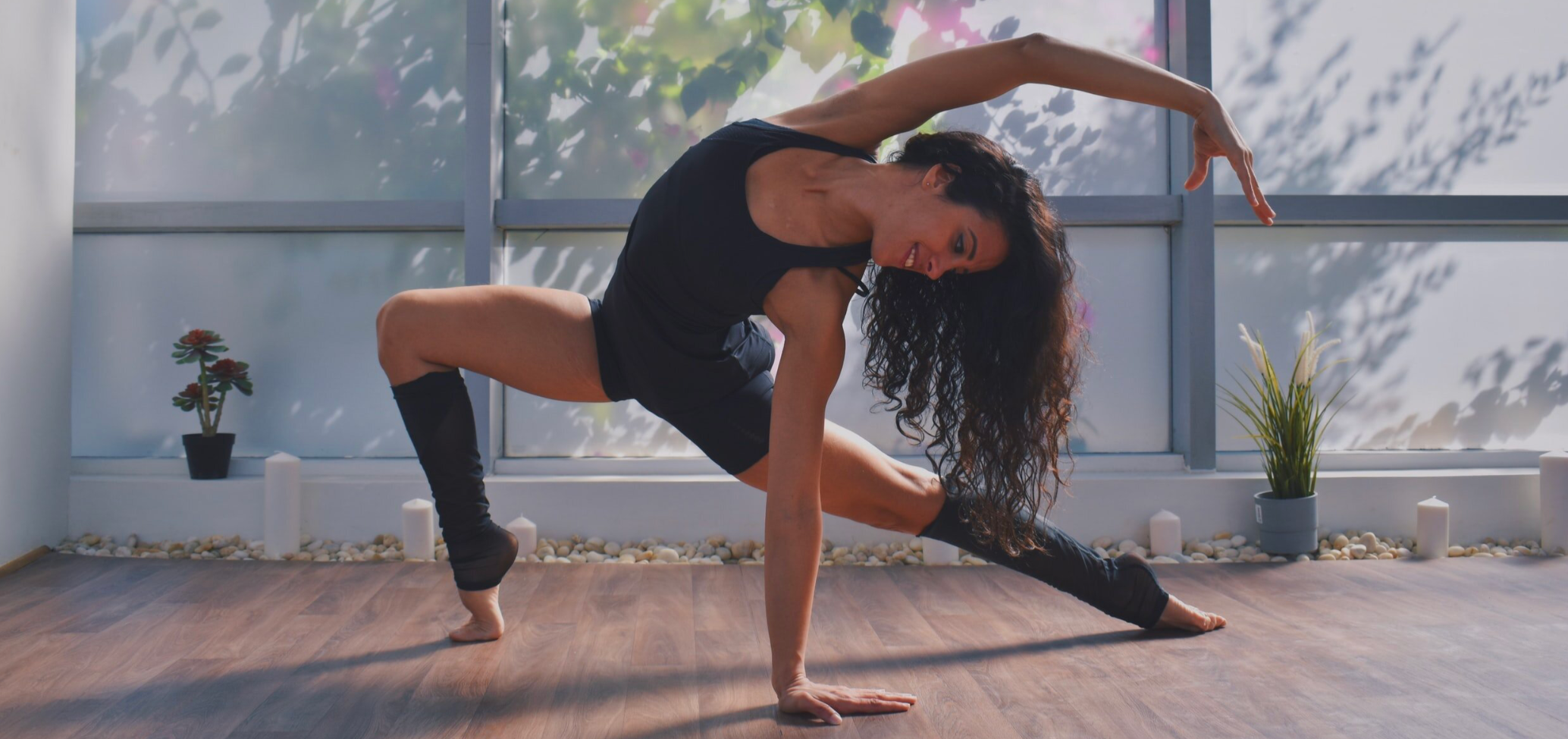 Dancer actively working through a skill during the warm up phase.