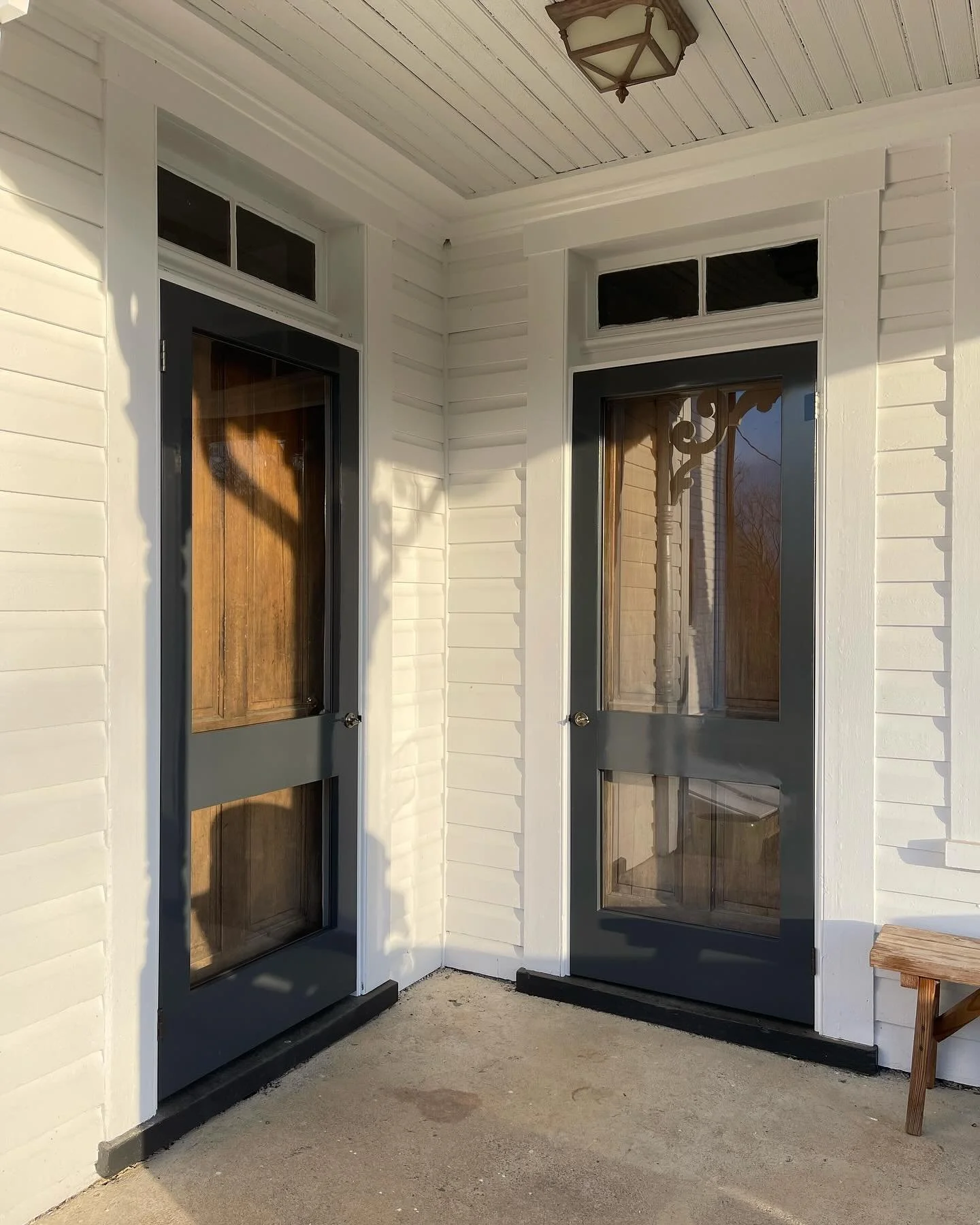 Custom storm doors ⛈️