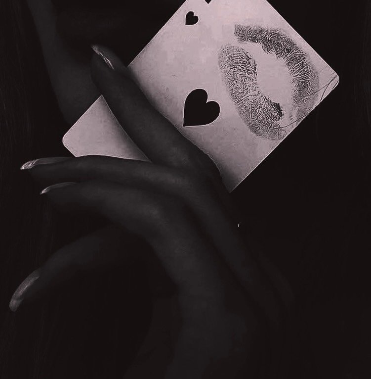 The most dangerous woman in the room is the brutally soft one. &hearts;

The one who healed enough to stop performing strength.
The one who doesn&rsquo;t chase attention. The one who no longer needs to prove her worth.

She simply sits in her presenc