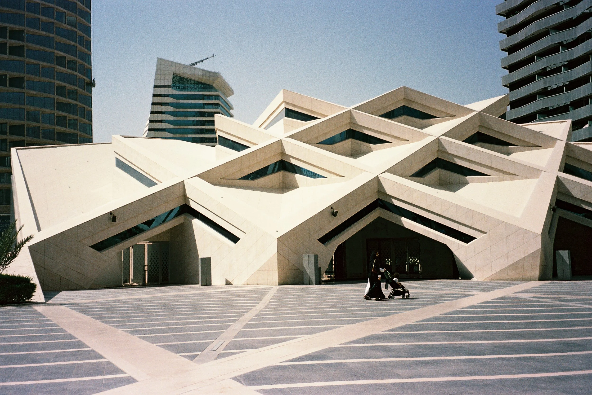 R1-00520-0007.JPG