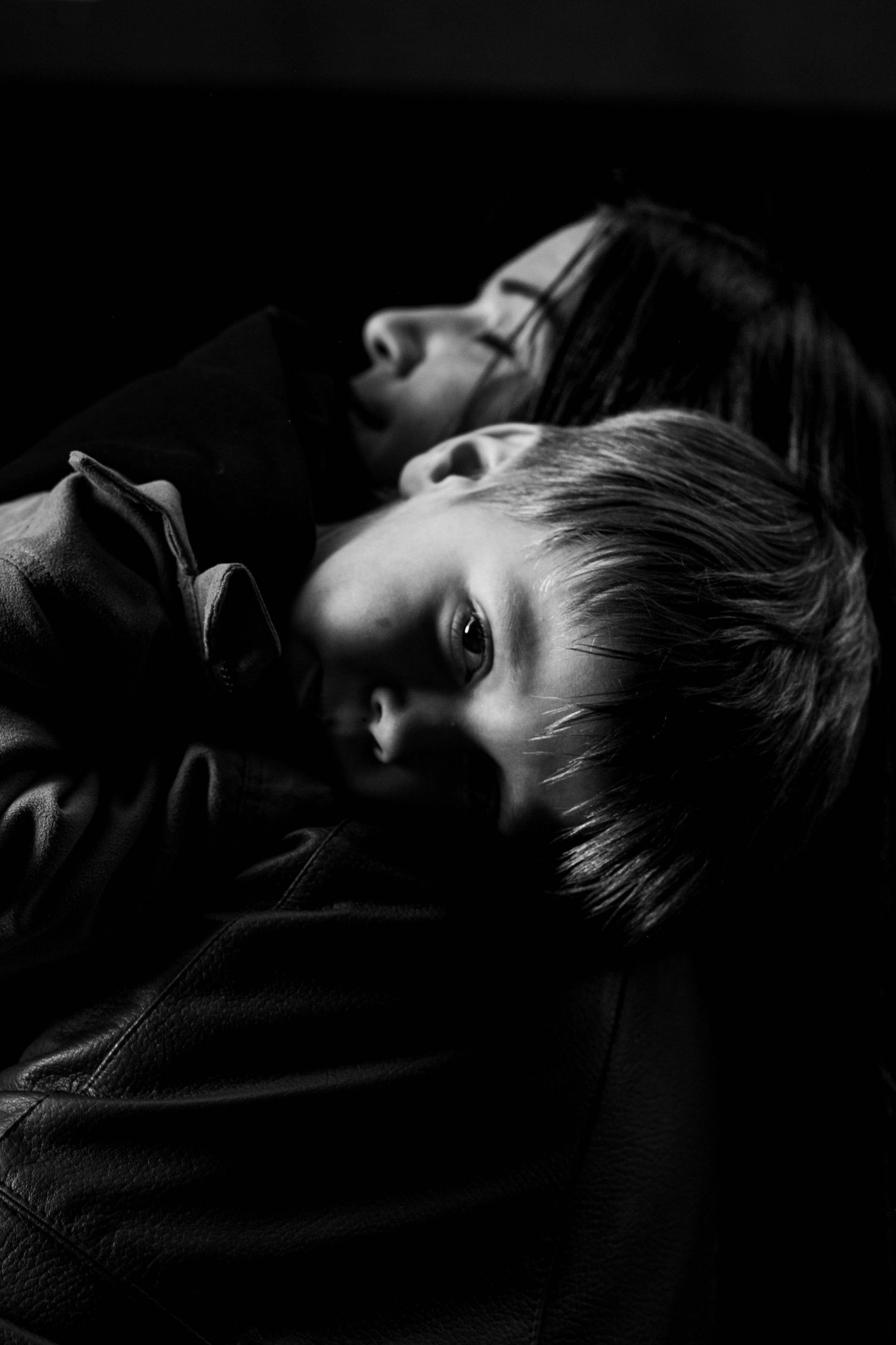 calm and playful childhood portraits