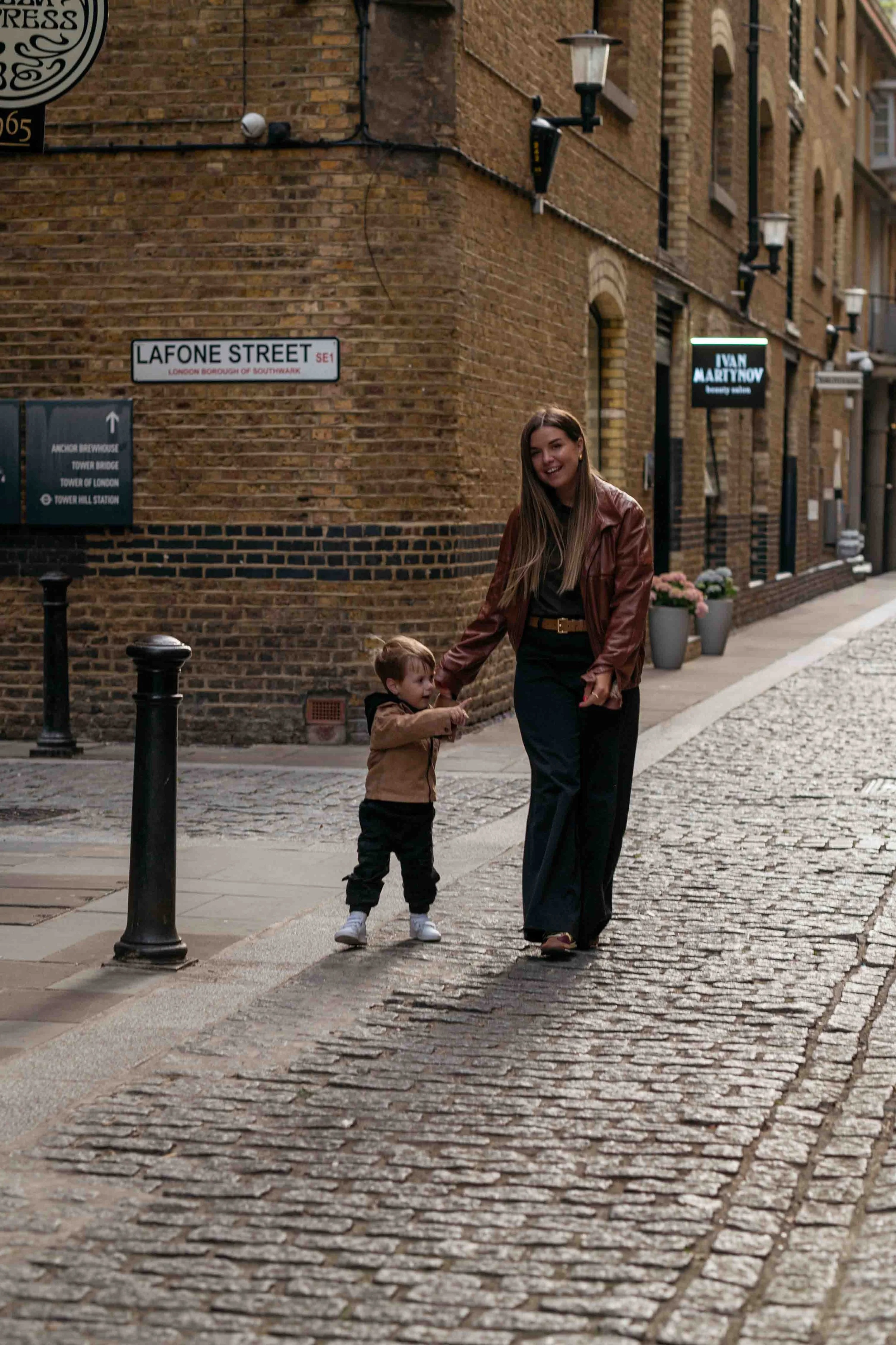 mother and toddler London shoot