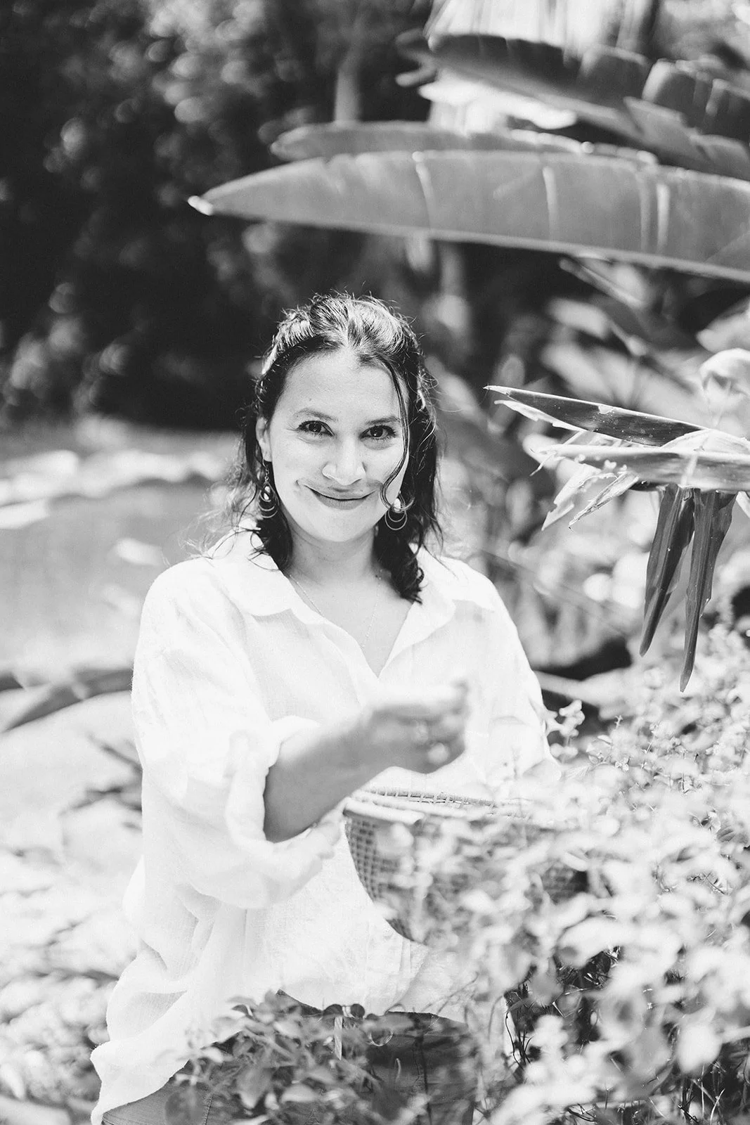 Meet Angélica Arauz, the cook behind Maga Nómada. Twenty years cooking intuitively from the land in Costa Rica’s Osa Peninsula — for retreats, private gatherings, and culinary experiences worldwide.
