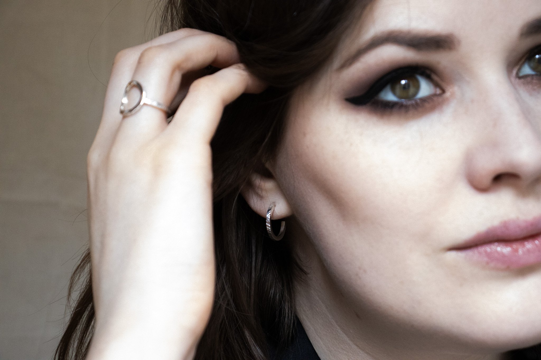 Aurata Ring & Small Aurata Demi Hoops